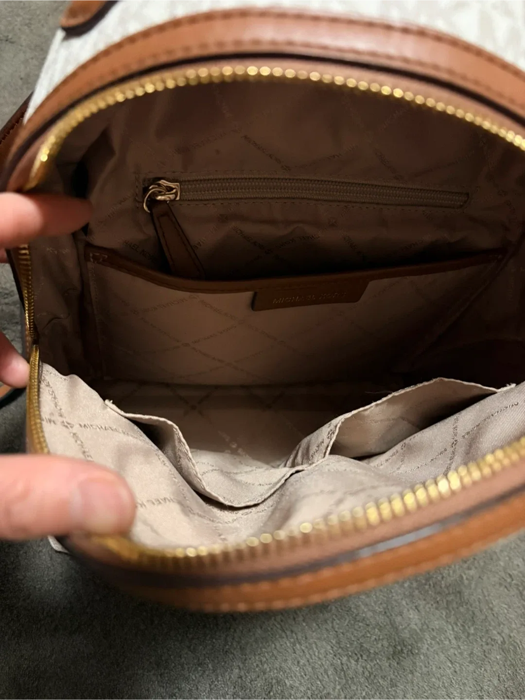 Michael Kors Sheila Medium Logo Backpack image indicator(7)