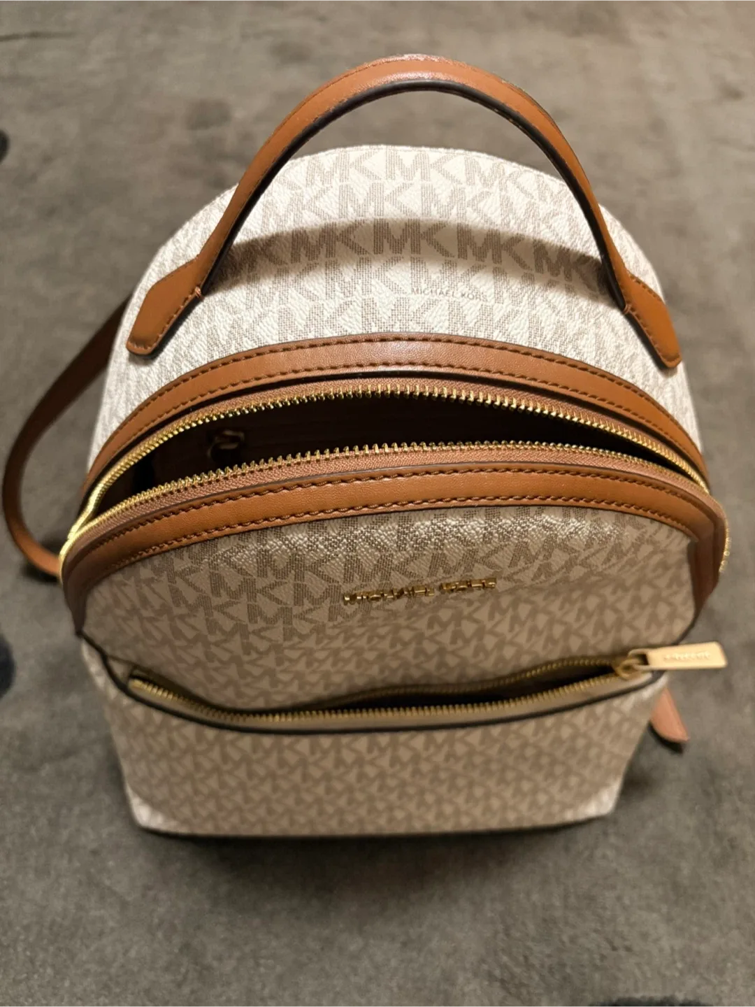 Michael Kors Sheila Medium Logo Backpack image indicator(9)