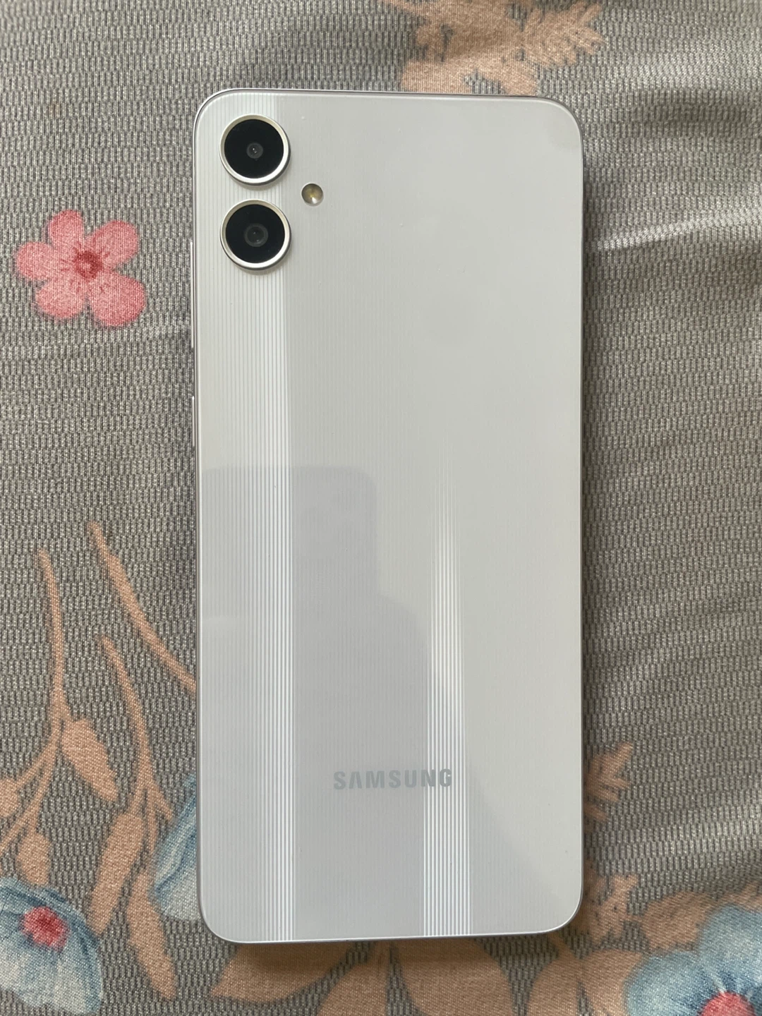 Samsung A05 - photo 2