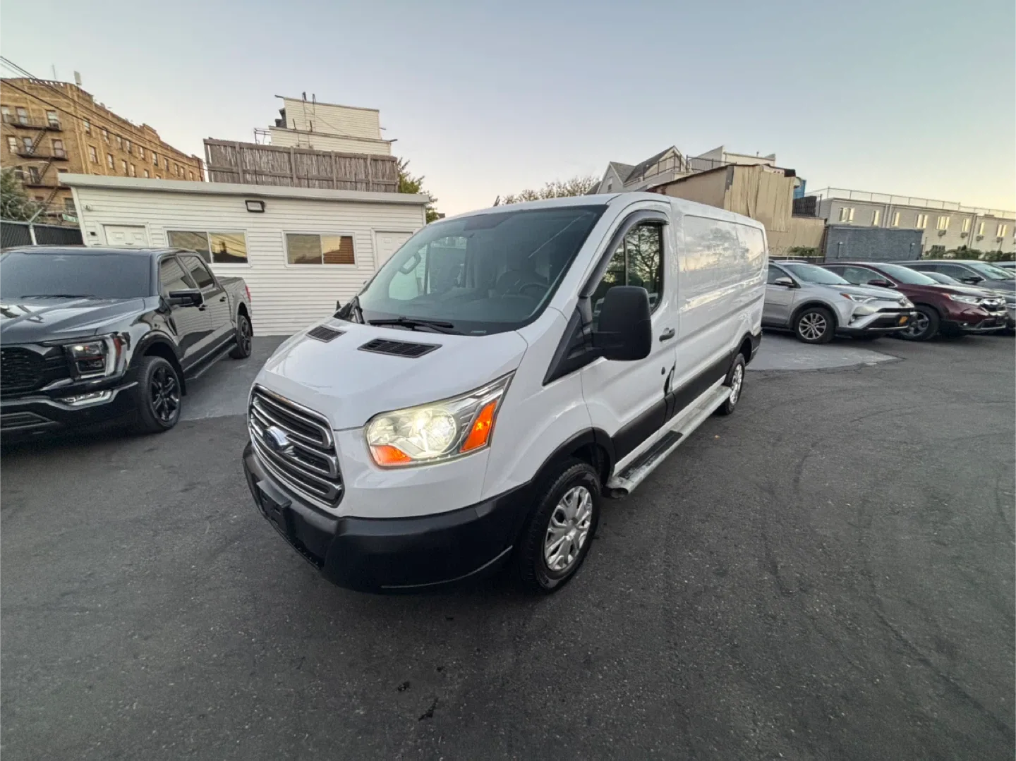 Ford Transit 250 LowRoof 2015 109K miles image indicator(2)