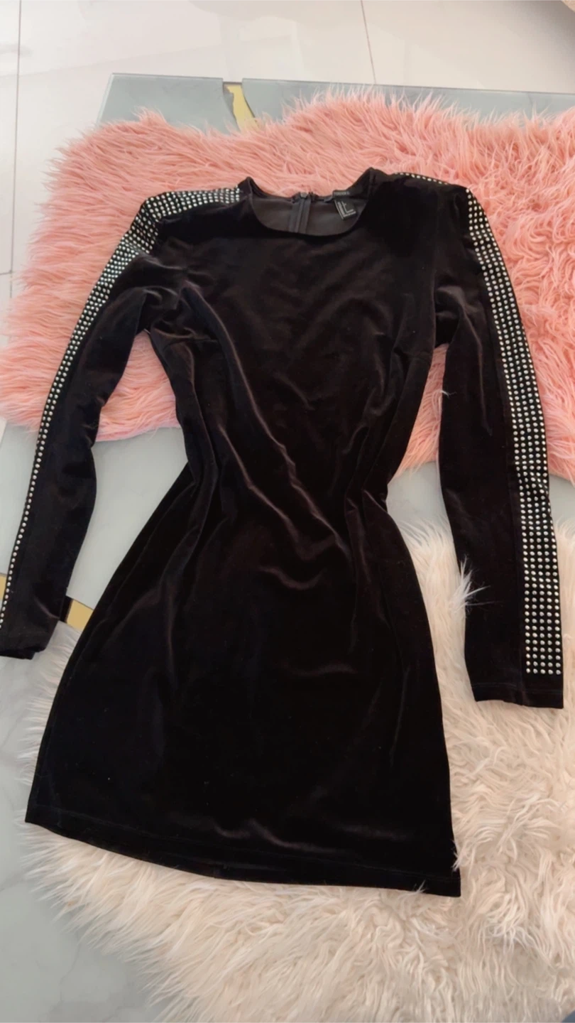 Forever 21 Black Velvet Mini Dress - photo 4