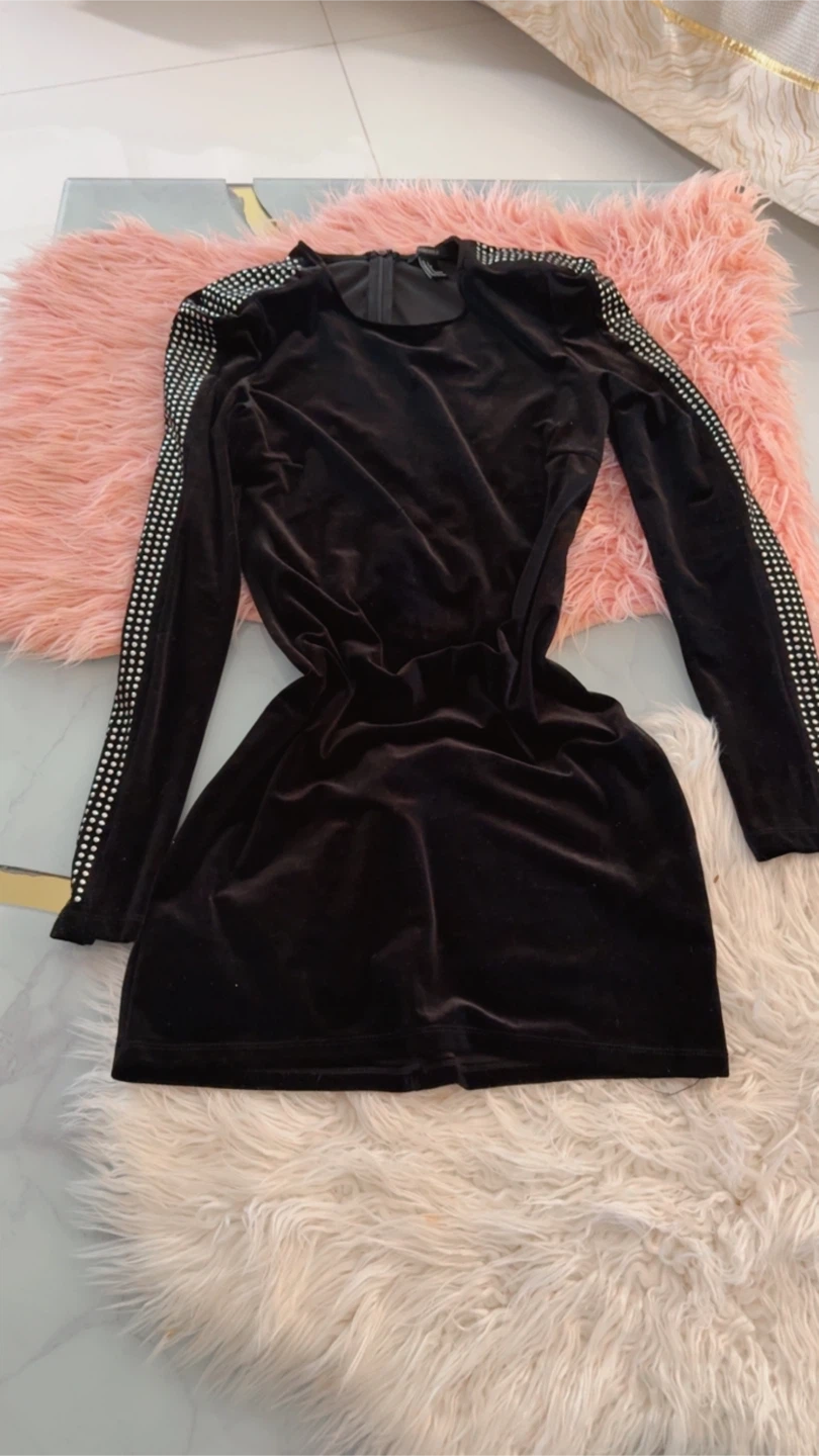 Forever 21 Black Velvet Mini Dress - photo 2