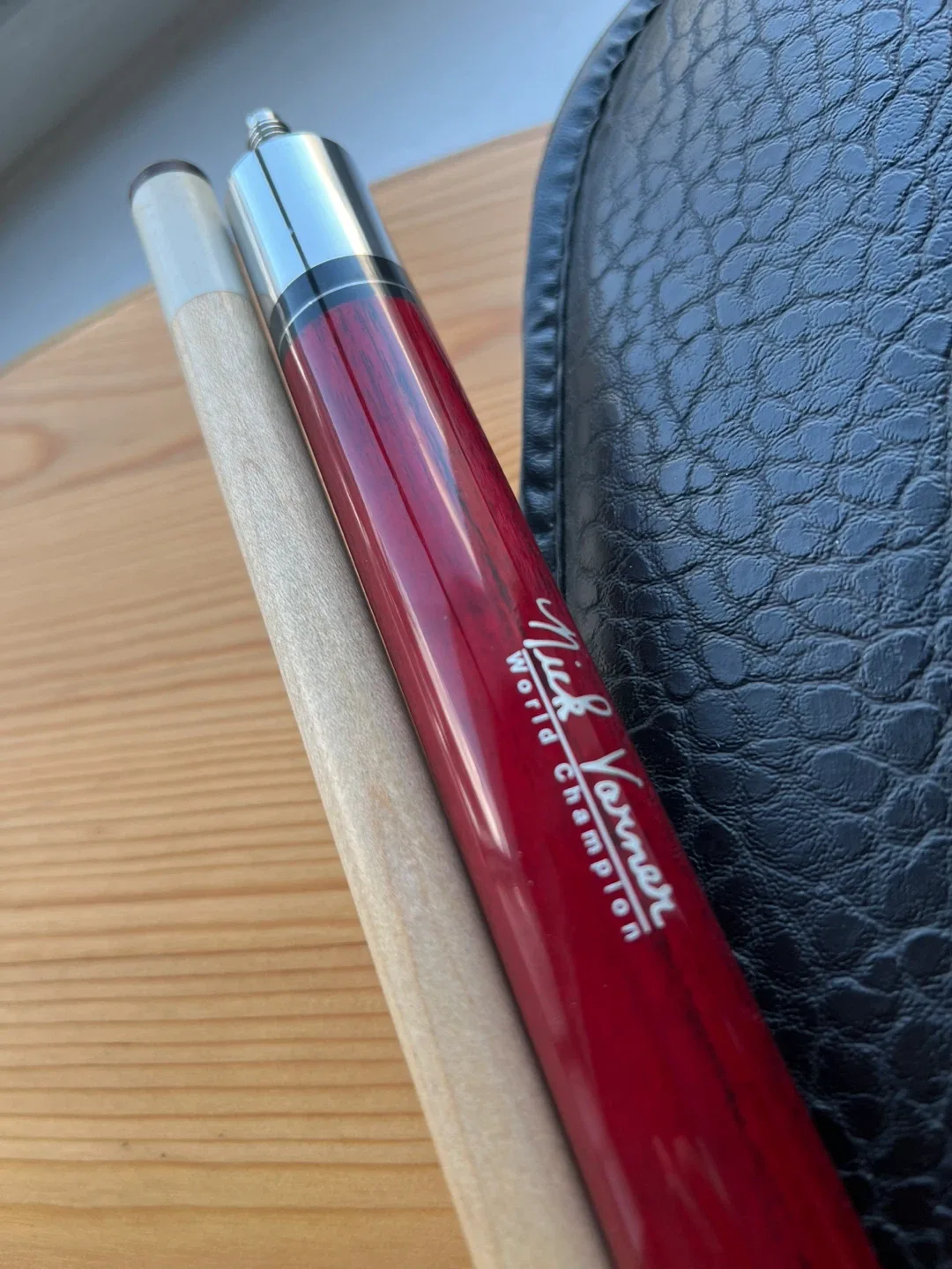 Custom Billiard/Pool Cue Stick with Case - MOVING OUT SALE ✈️✈️ image indicator(6)