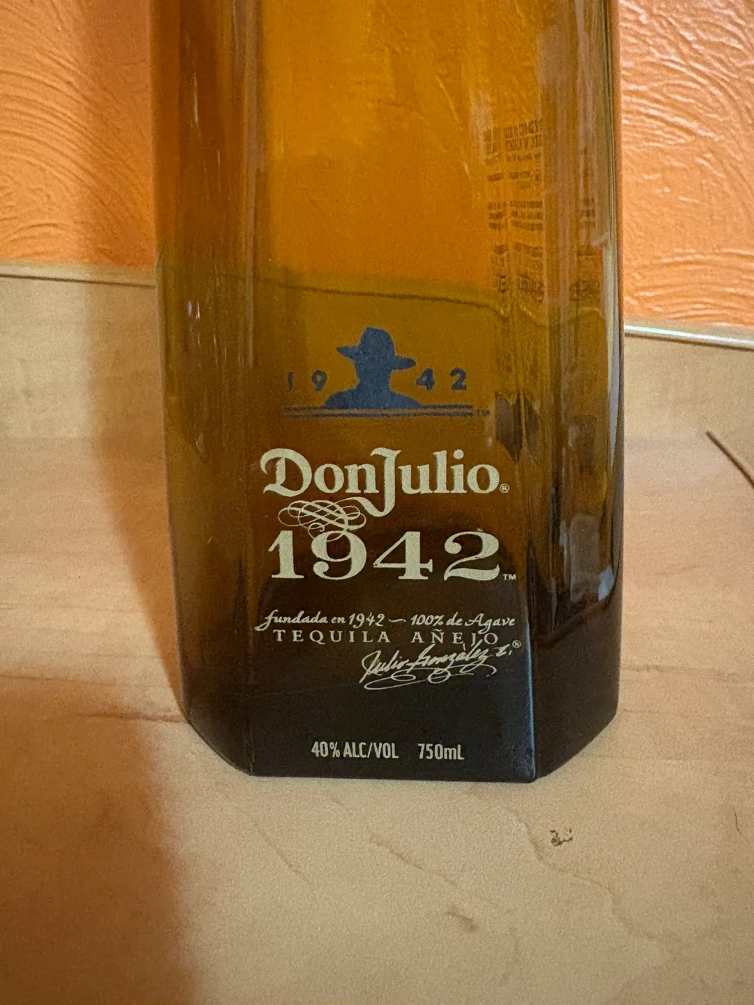 Don Julio 1942 Tequila Bottle - 750ml image indicator(2)