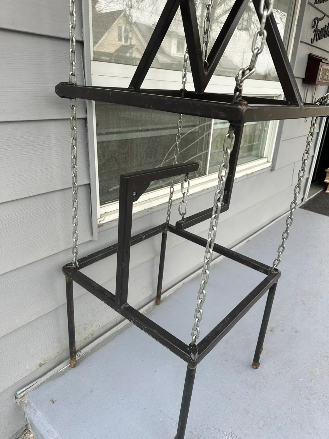 Decorate Metal Geometric Hanging Stand image indicator(6)