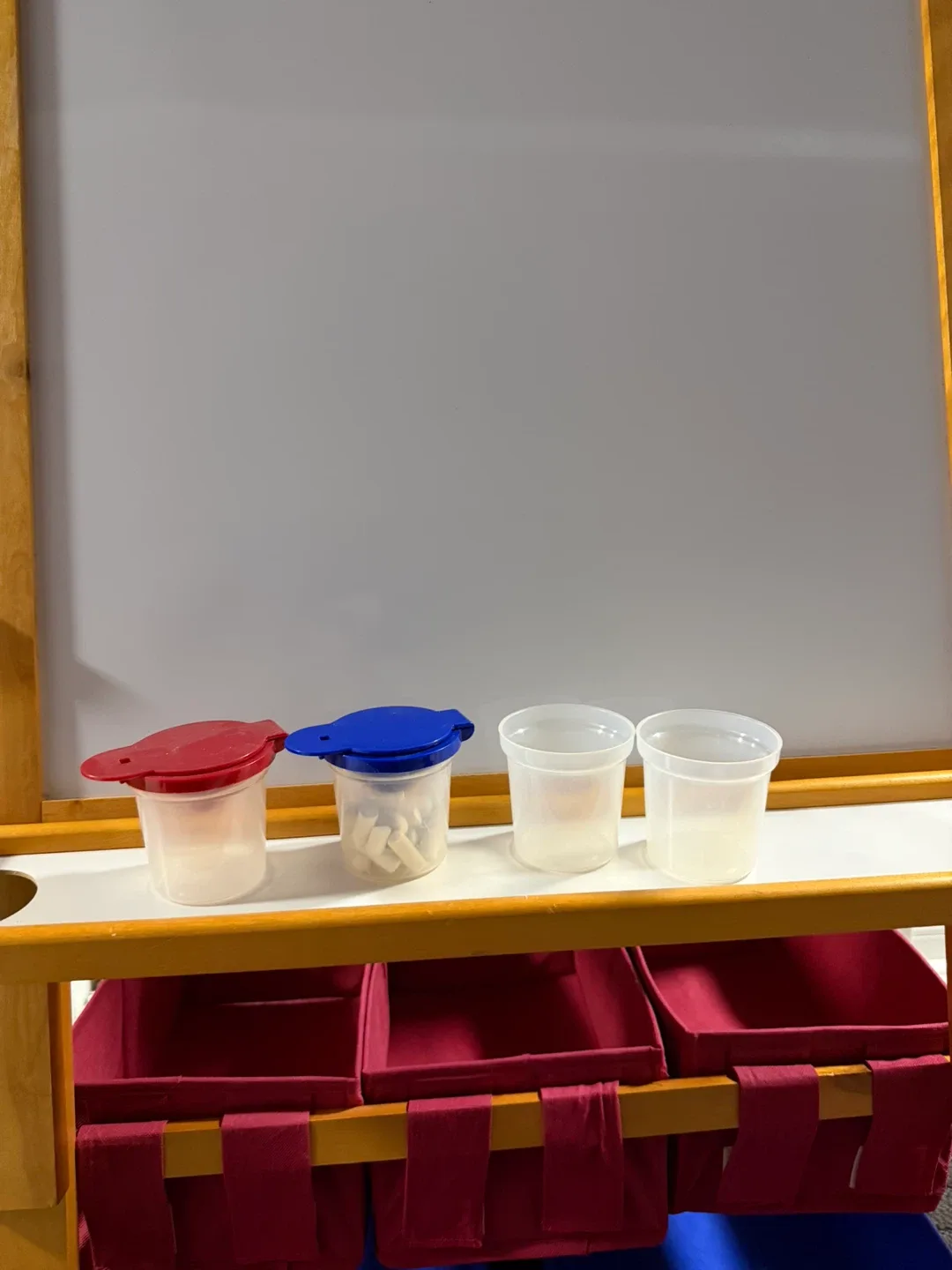 Kids' Wooden Art Easel with Storage Bins image indicator(6)