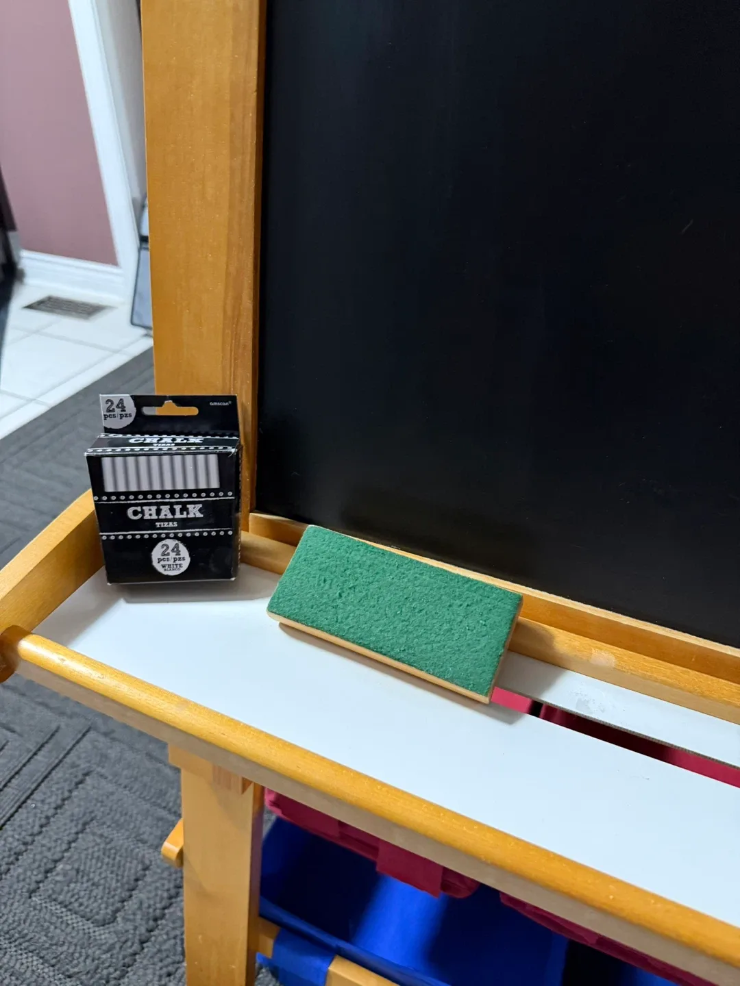 Kids' Wooden Art Easel with Storage Bins image indicator(7)