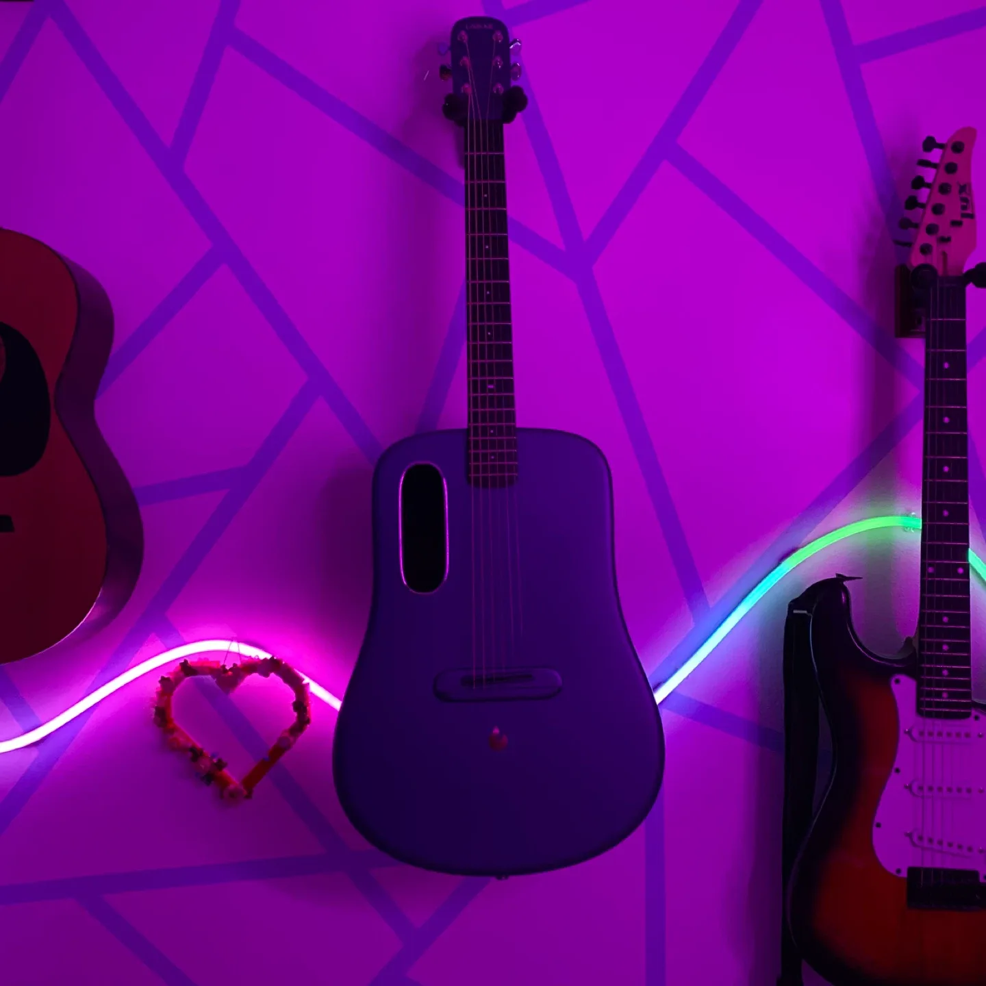 LAVA ME 4 (Carbon Guitar/Smart Audio Guitar)