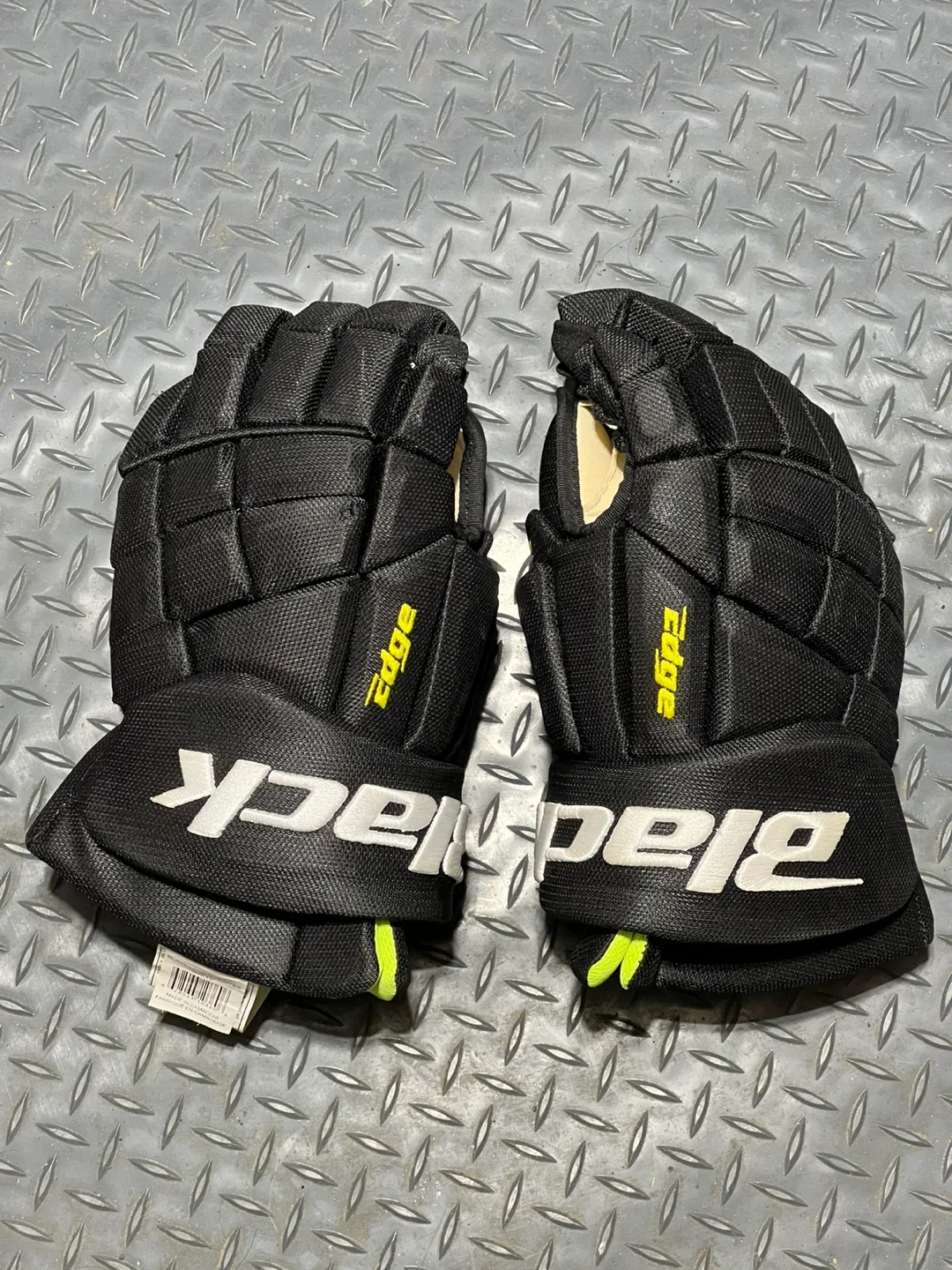 Black Edge Hockey Gloves - Size 15"