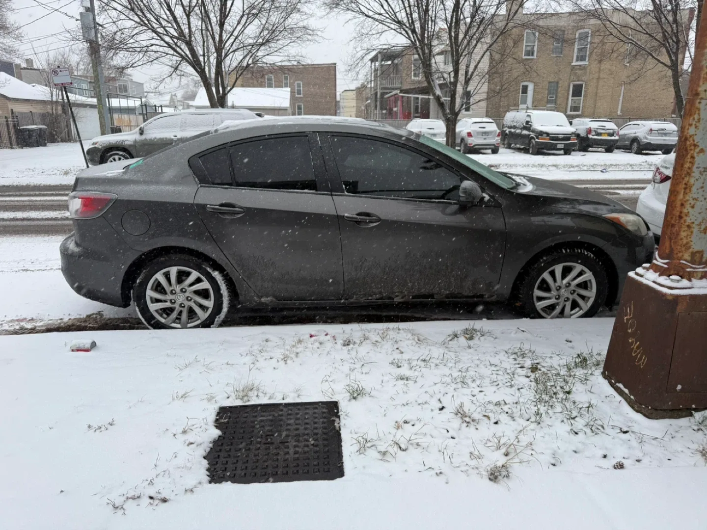 Mazda 3 Sedan - Gray 2012