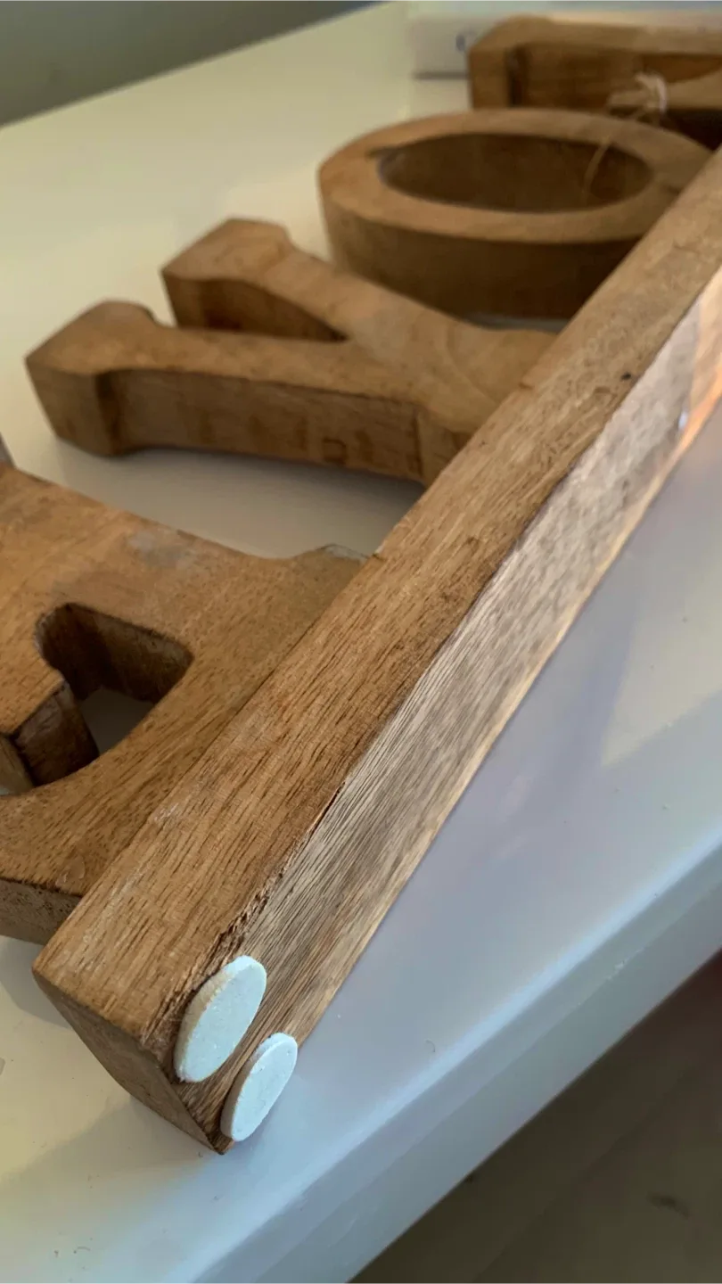 Wooden LOVE Sign - Home Decor image indicator(4)