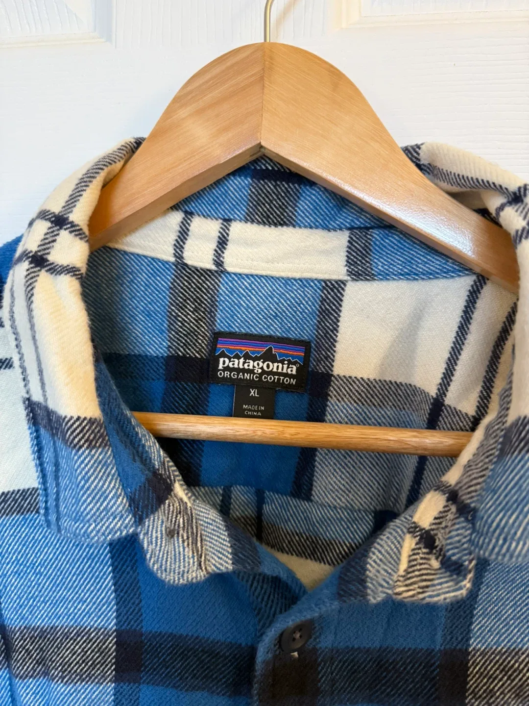 Patagonia Organic Cotton Flannel Shirt - XL image indicator(2)