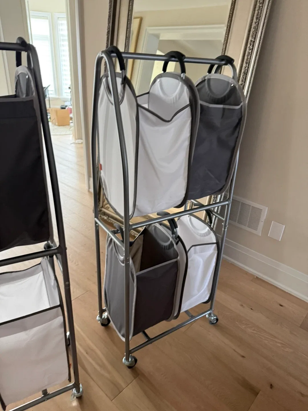 Seville Classics 2x 4-Bag Laundry Sorter Cart