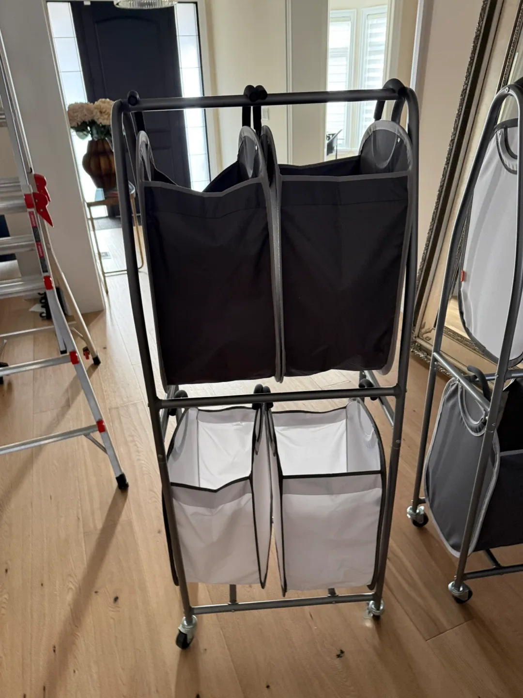 Seville Classics 2x 4-Bag Laundry Sorter Cart image indicator(2)