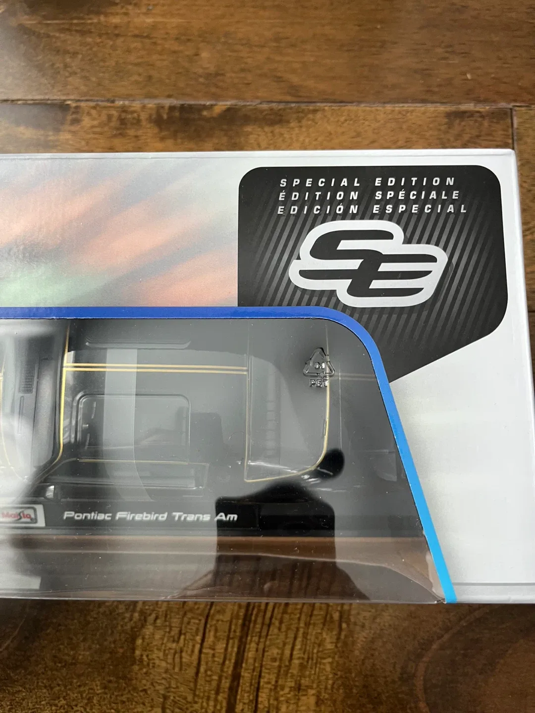 Maisto Pontiac Firebird Trans Am Special Edition image indicator(3)