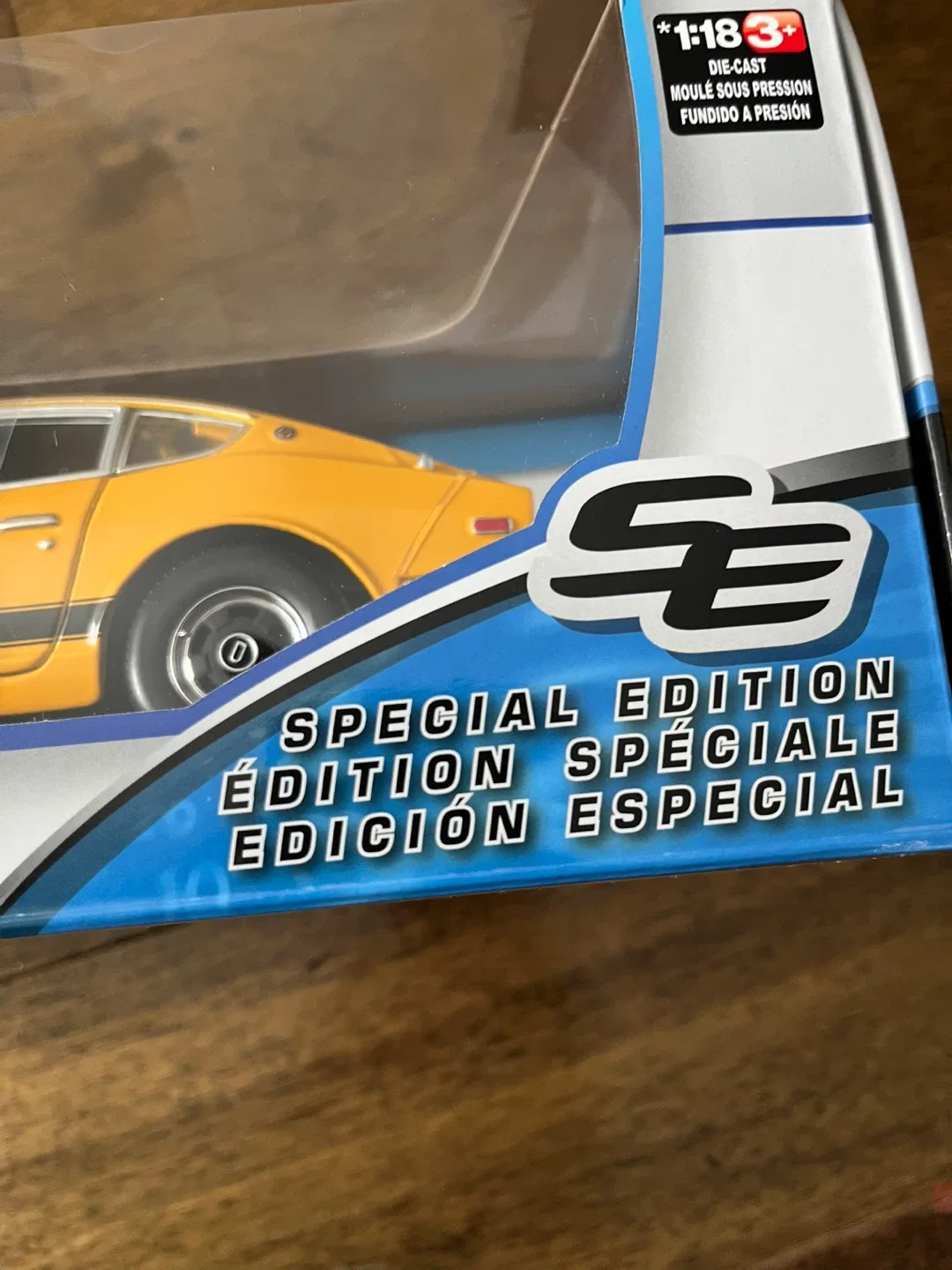 Maisto 1971 Datsun 240Z Special Edition Diecast Car image indicator(3)