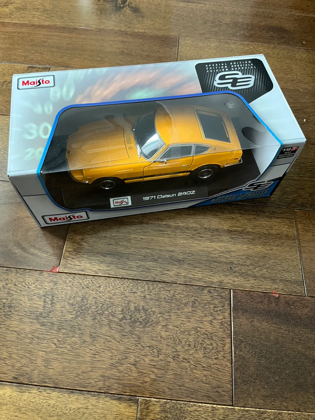 Maisto 1971 Datsun 240Z Special Edition Diecast Car