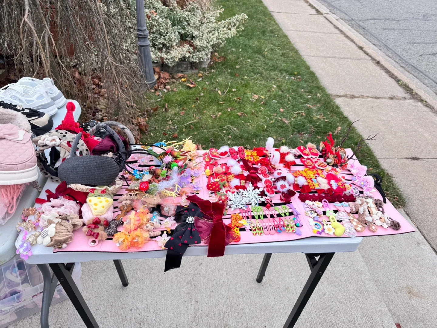 Yard sale Nov 29th image indicator(4)