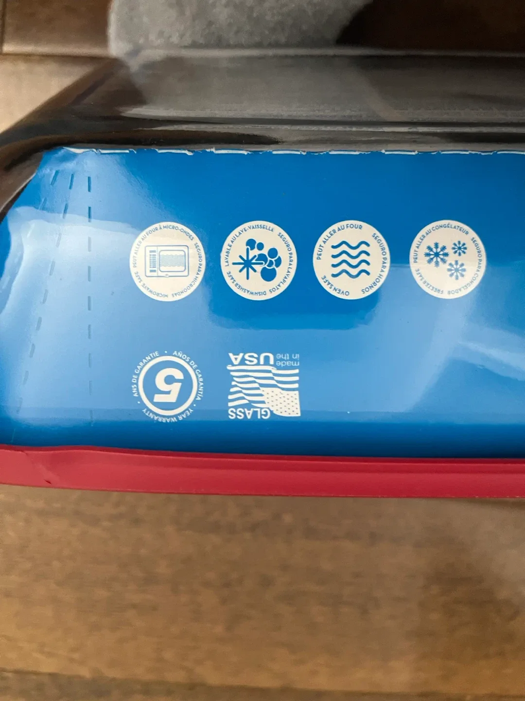 Brand new Anchor Hocking Red Bakeware Lid image indicator(4)