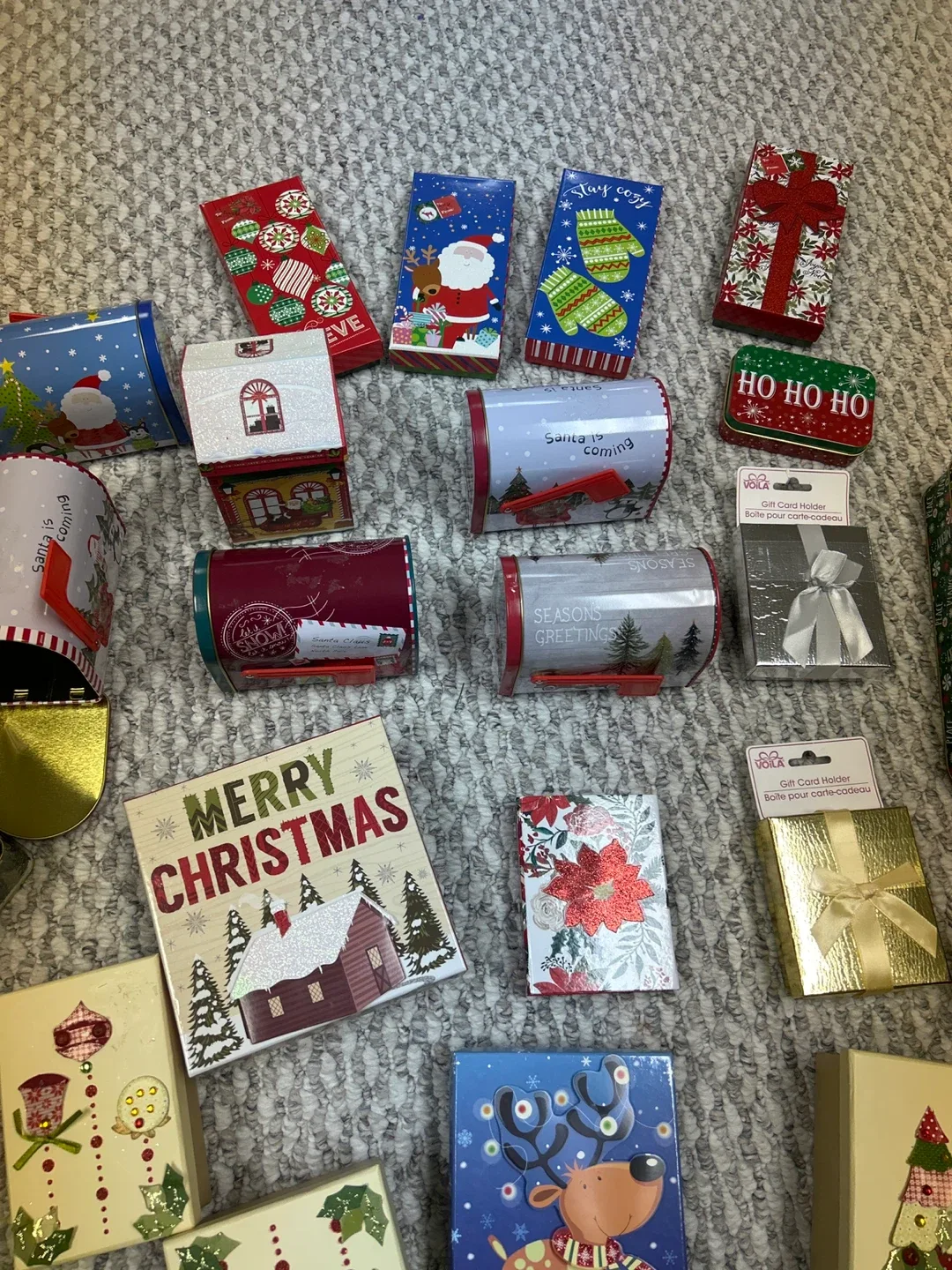 Variety of Decorative Christmas Gift Boxes image indicator(4)