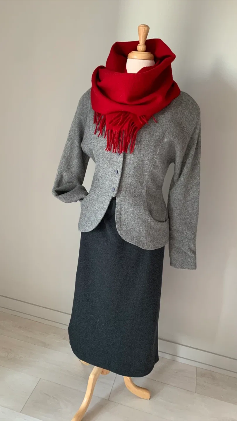 Yves Saint Laurent Vintage Wool Scarf image indicator(8)