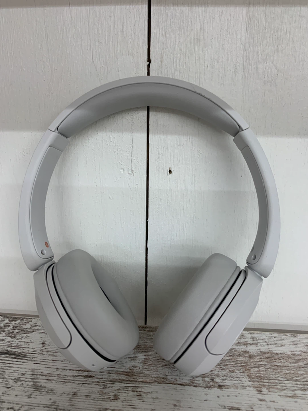 Sony WH-CH520 Wireless Headphones - Light Gray