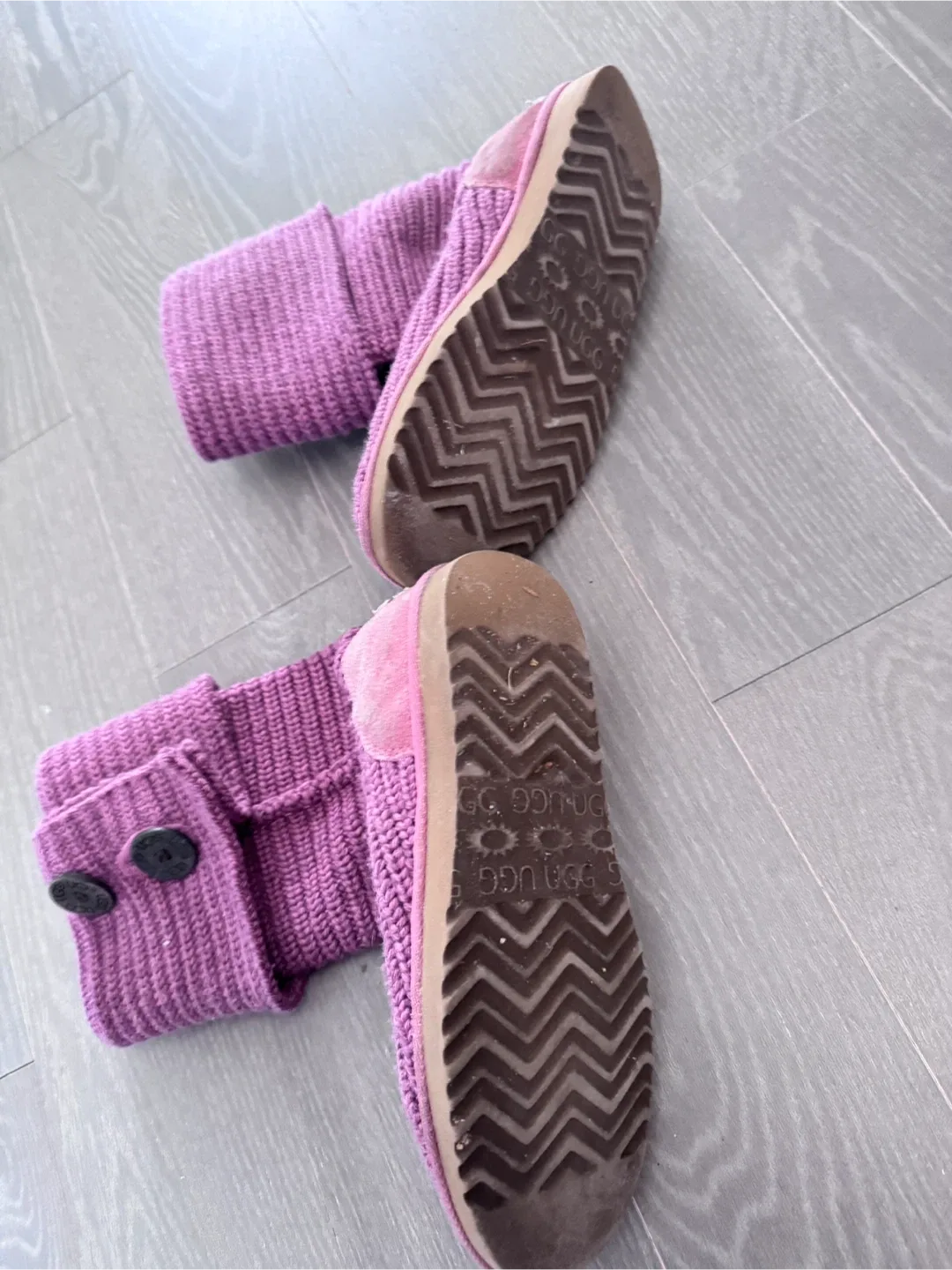 UGG Knit Boots - Size 8 image indicator(5)