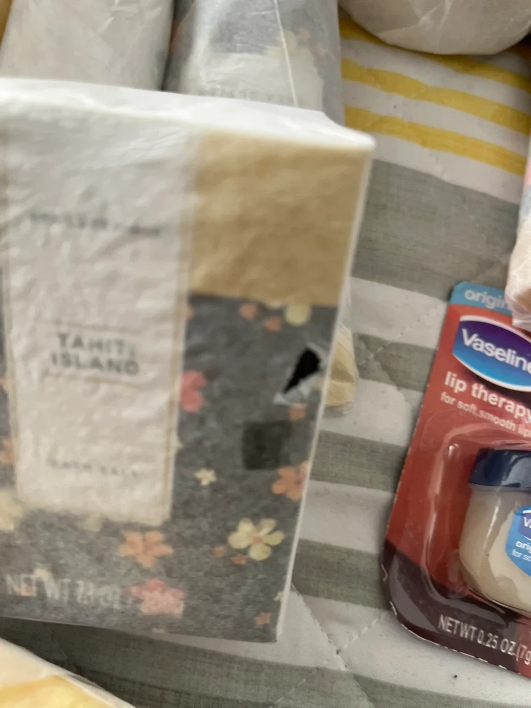 Spa Luxetique Tote Bag & Bath Set image indicator(4)