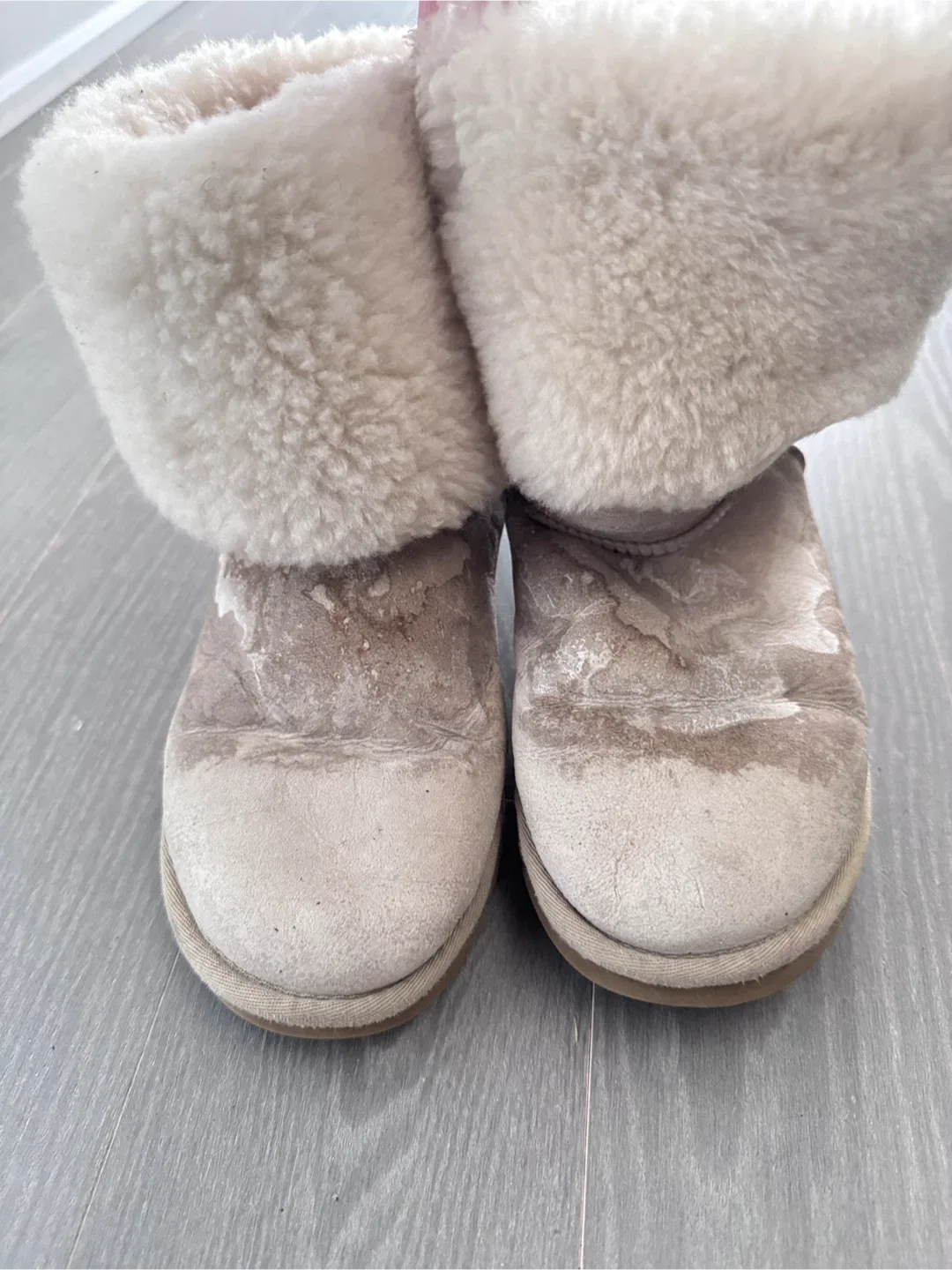 UGG Classic Tall Boots, Size 8 image indicator(7)