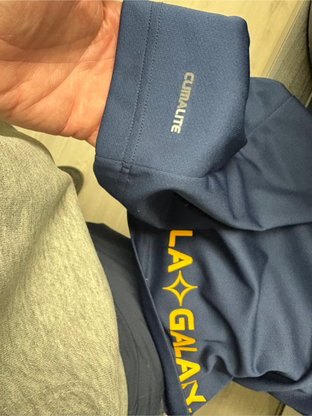 Adidas LA Galaxy Jersey Size S - photo 5