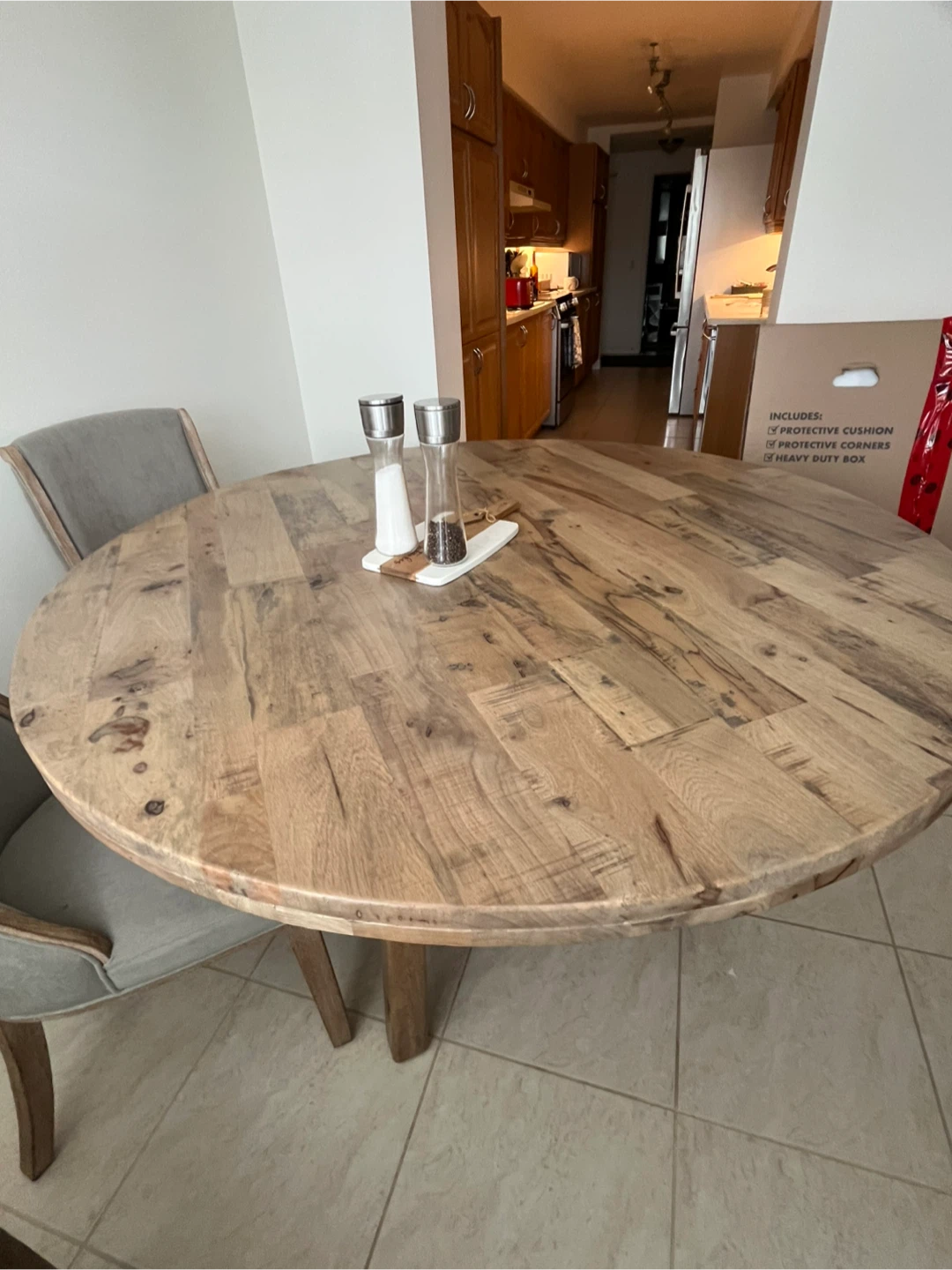 Round Wooden Dining Table - photo 3