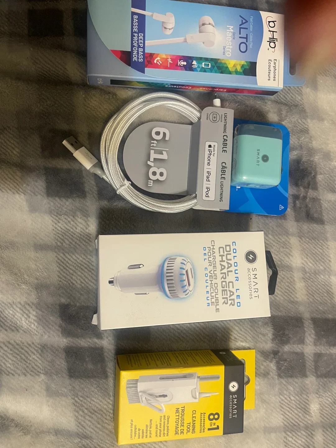 SMART Accessories: Cable, Charger, Cleaning Tool