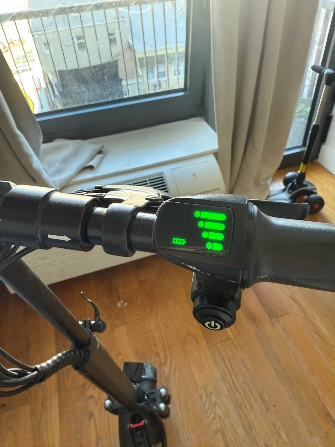 Used Electric Scooter-FLY WING image indicator(2)