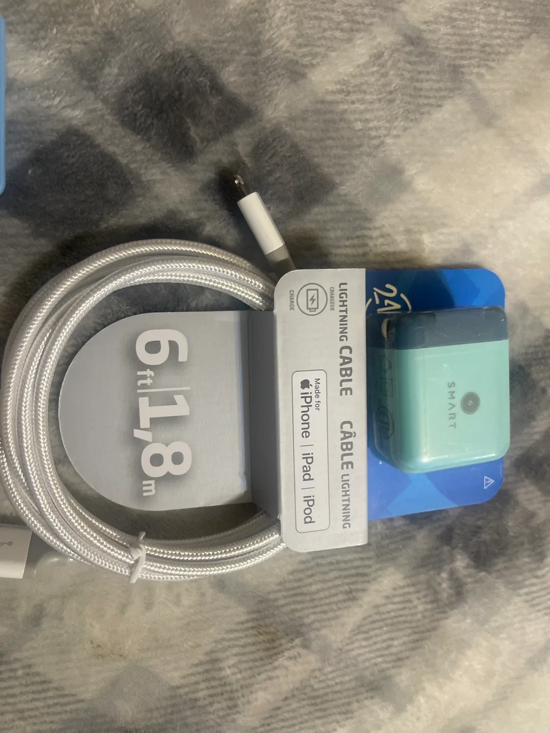 SMART Accessories: Cable, Charger, Cleaning Tool image indicator(3)