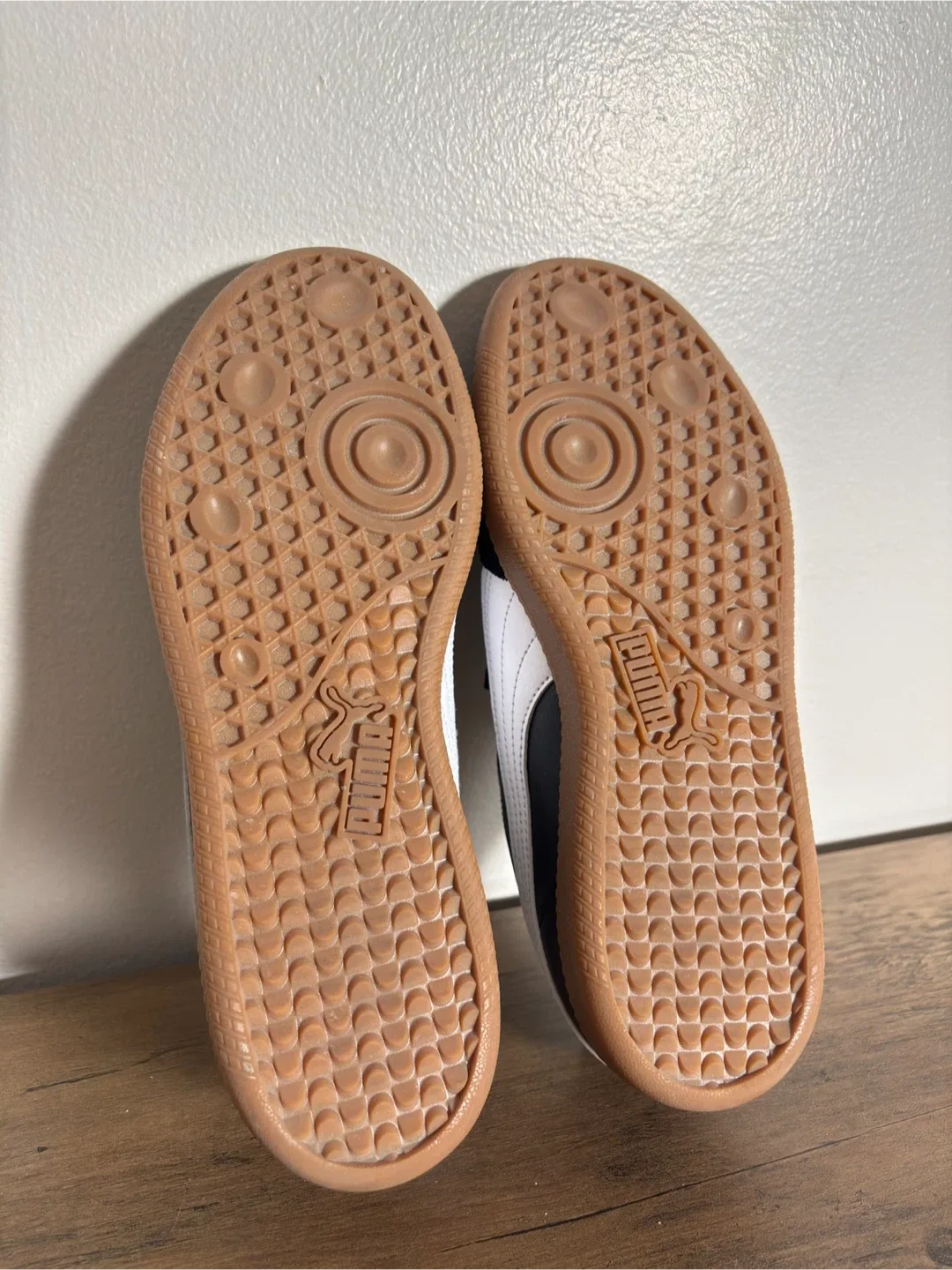 Puma Women’s Shoes Size 9 - Steal Deal! image indicator(8)