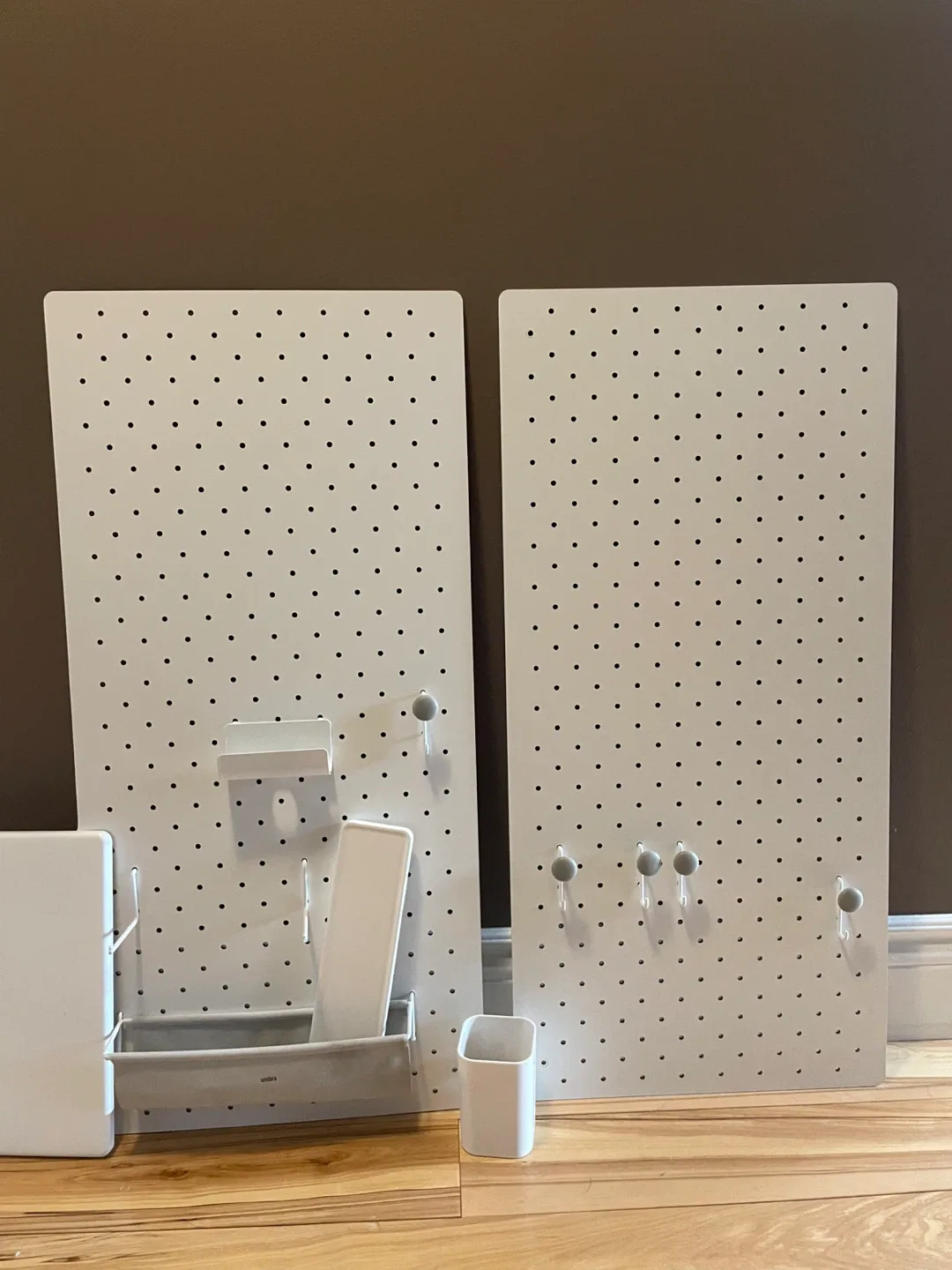 Umbra Hanging peg board image indicator(3)