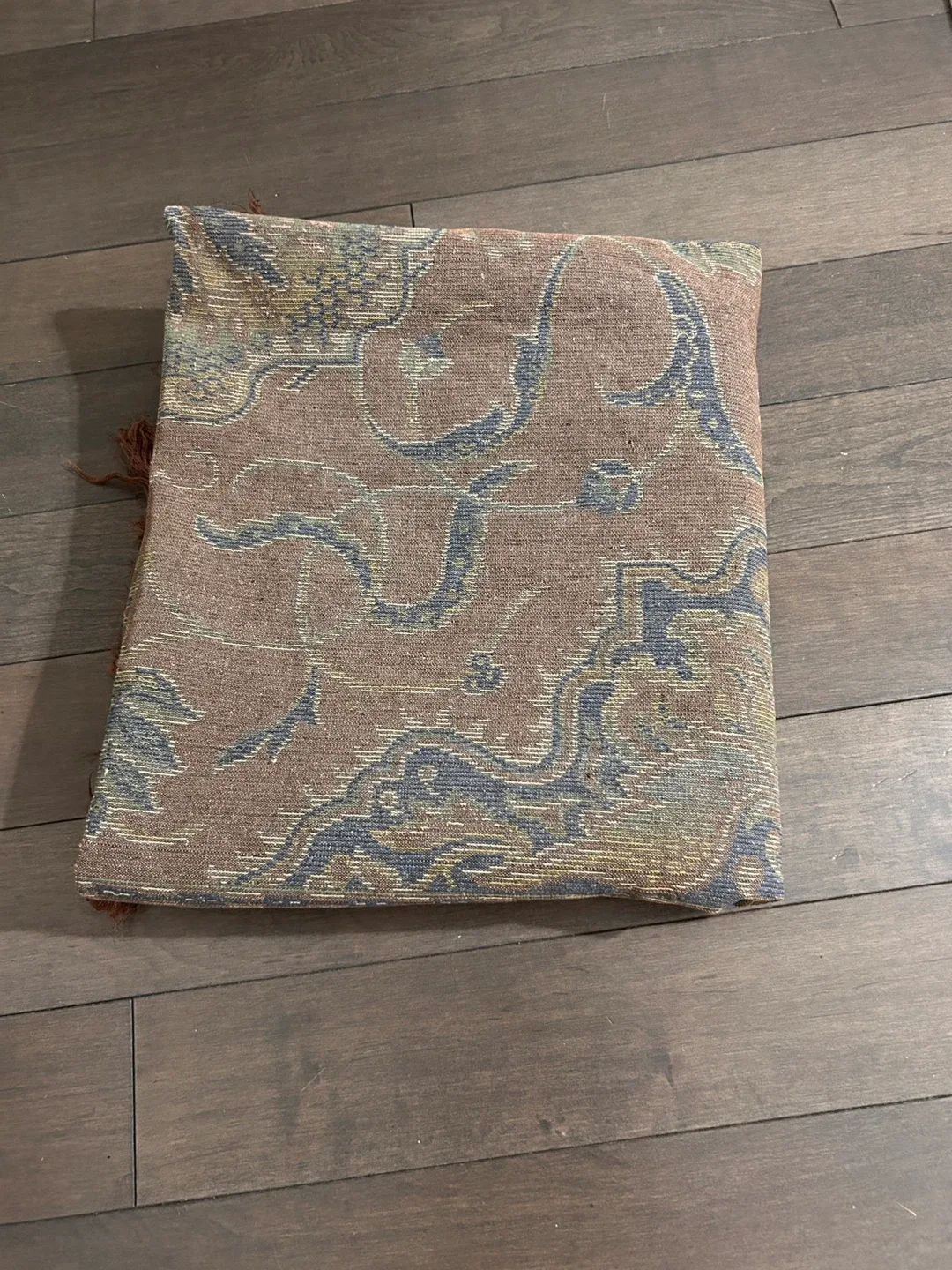 Brown Patterned Area rug image indicator(4)