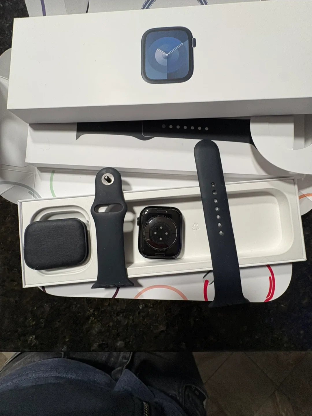 Apple Watch - Black with Box and Accessories image indicator(2)