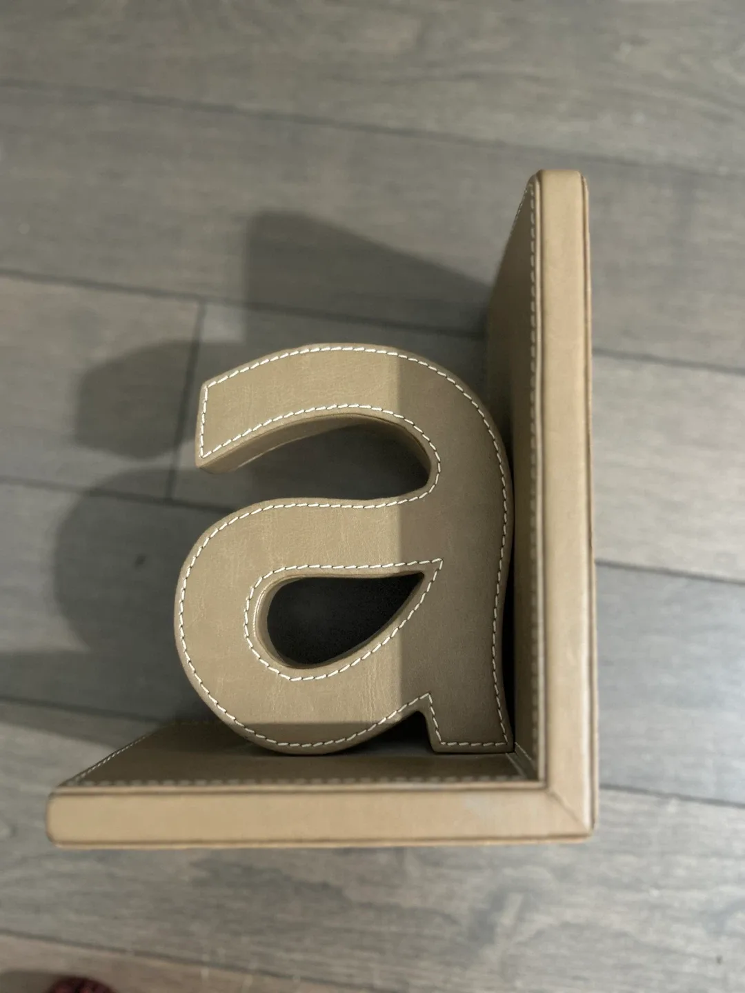 Letter A Bookend - Beige image indicator(4)