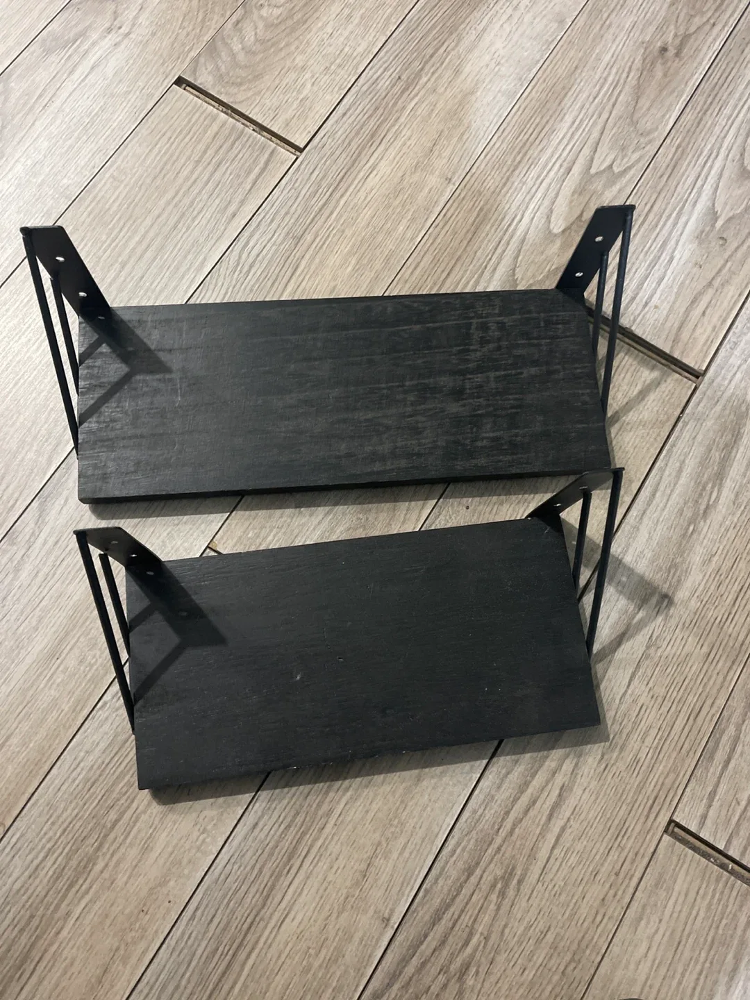 Black Wall Shelf Set image indicator(2)