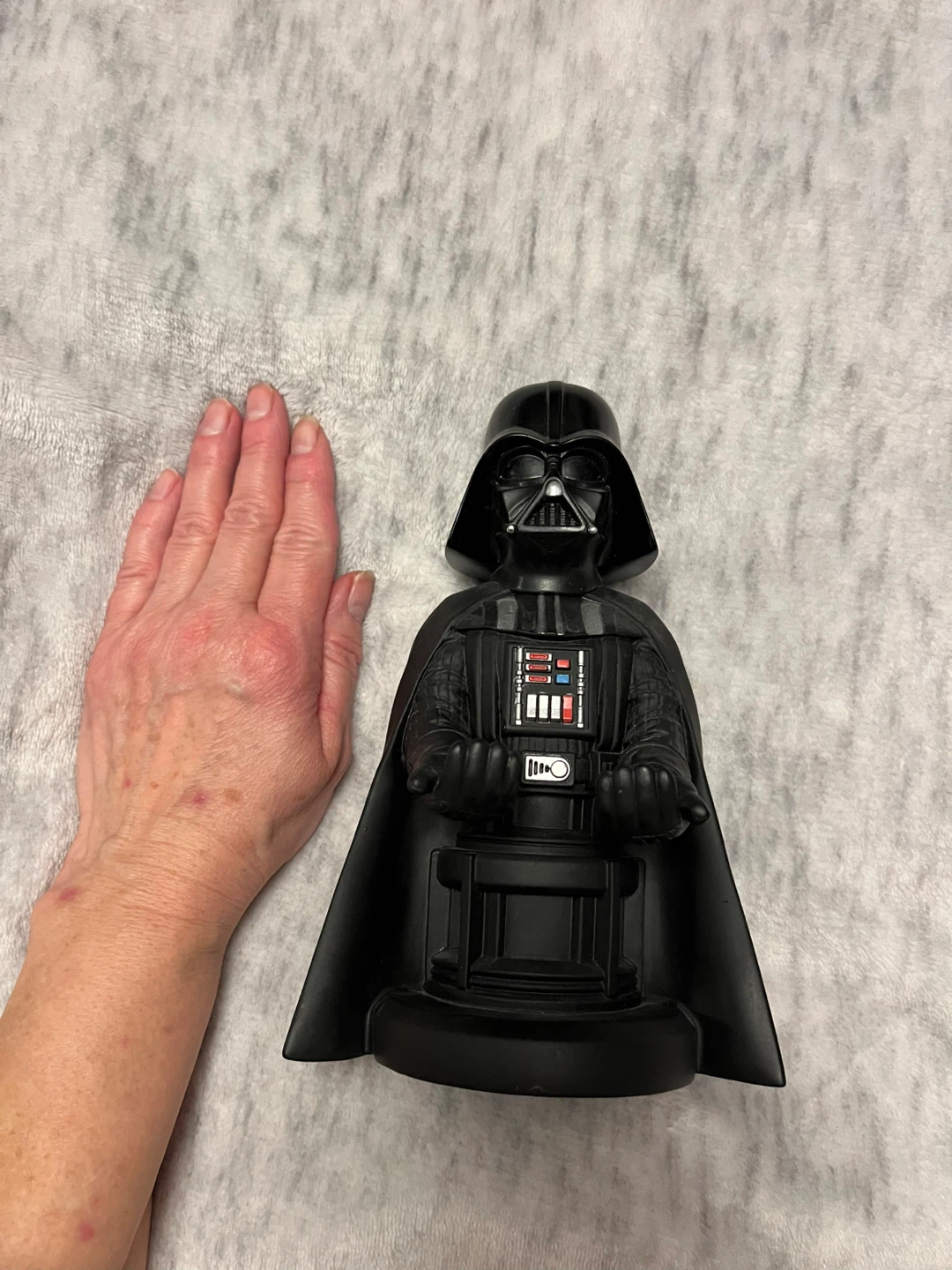 Star Wars Darth Vader Phone and Controller Holder - photo 5