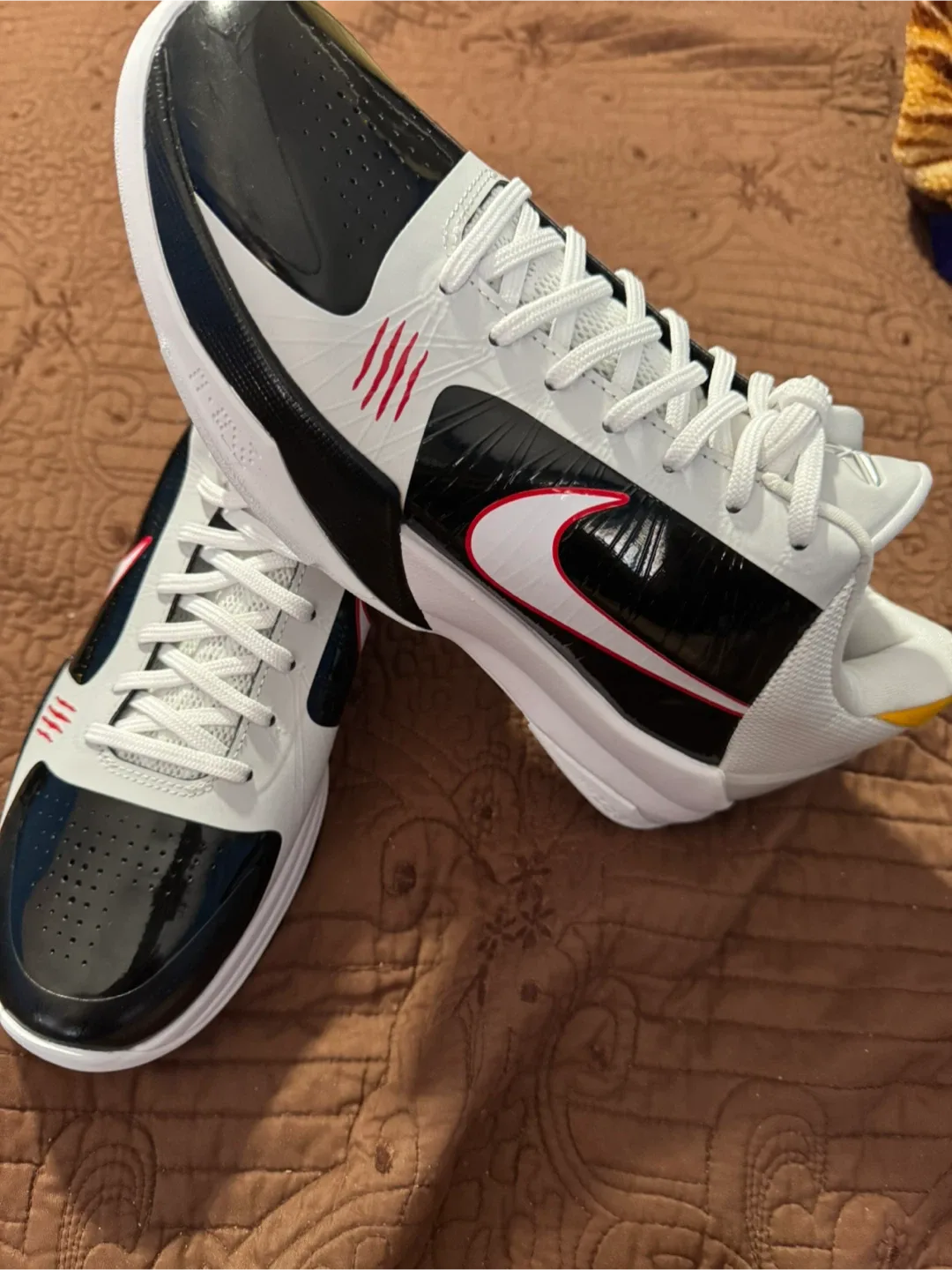 Nike Kobe V Protro White Comet Black Mens Size 10.5