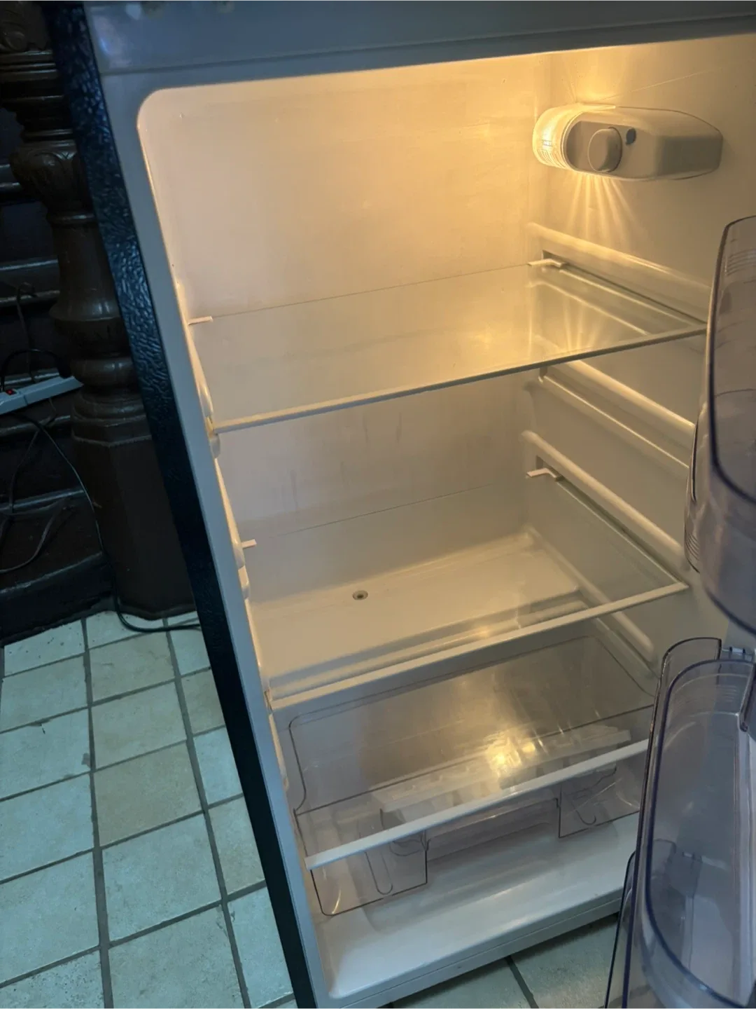 Frigidaire Refrigerator Model EFR751 image indicator(4)