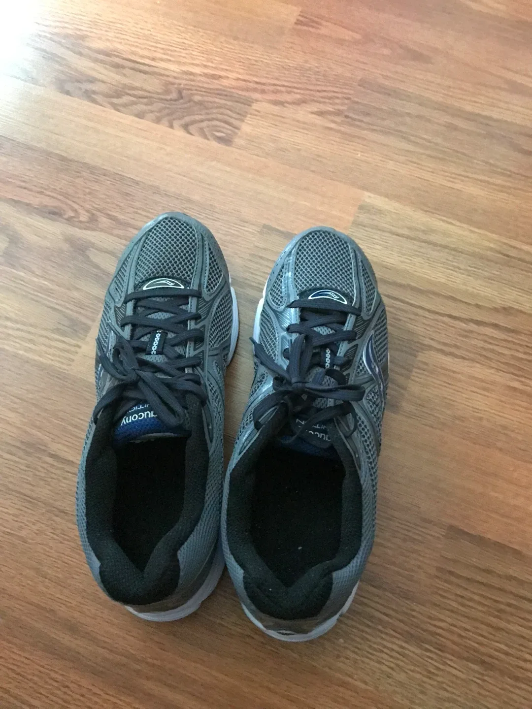 Saucony Grid Omni Walker Gray Running Shoes image indicator(5)