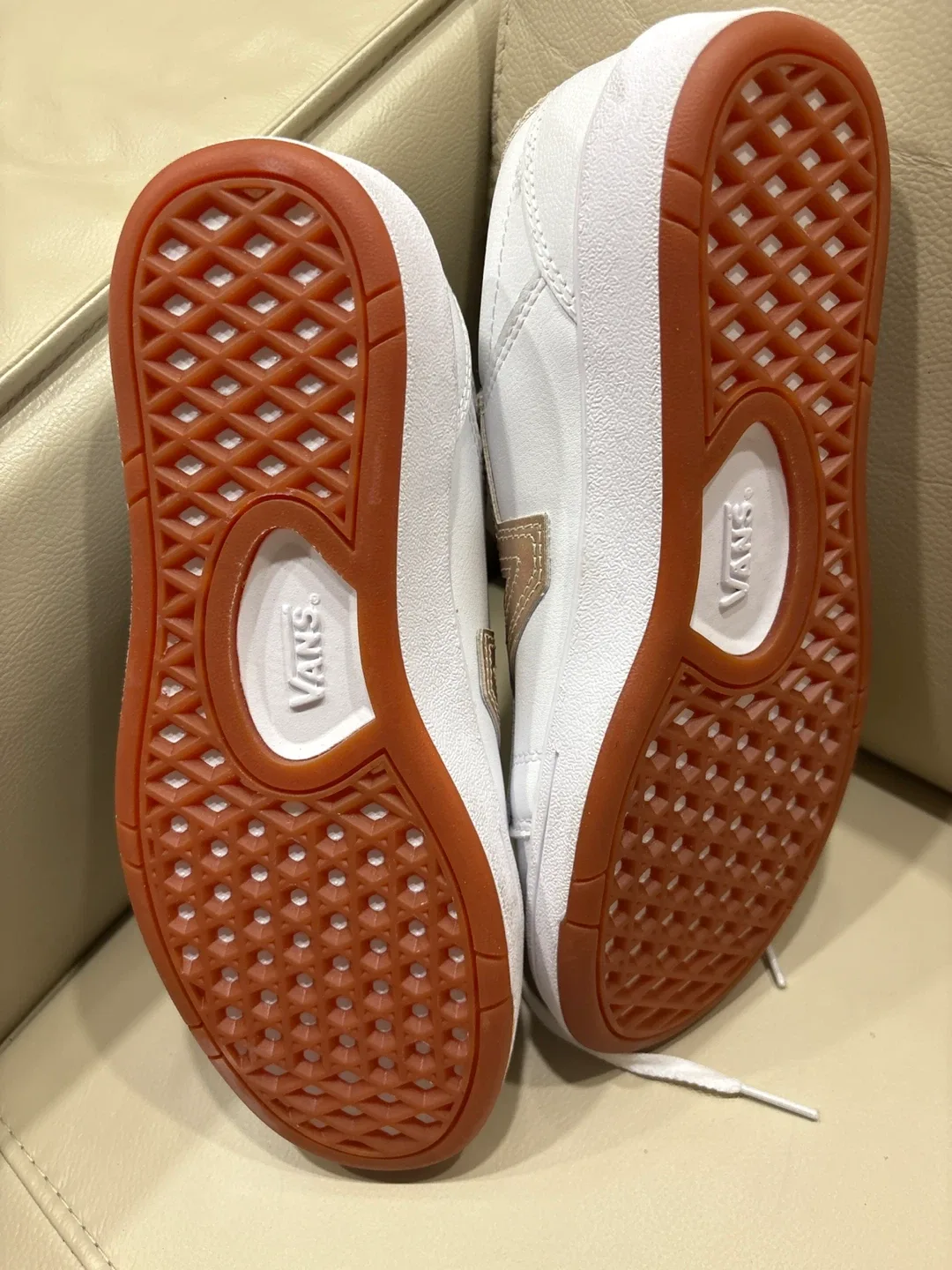 Vans White/Rose Gold Sneakers - Size 7 image indicator(3)