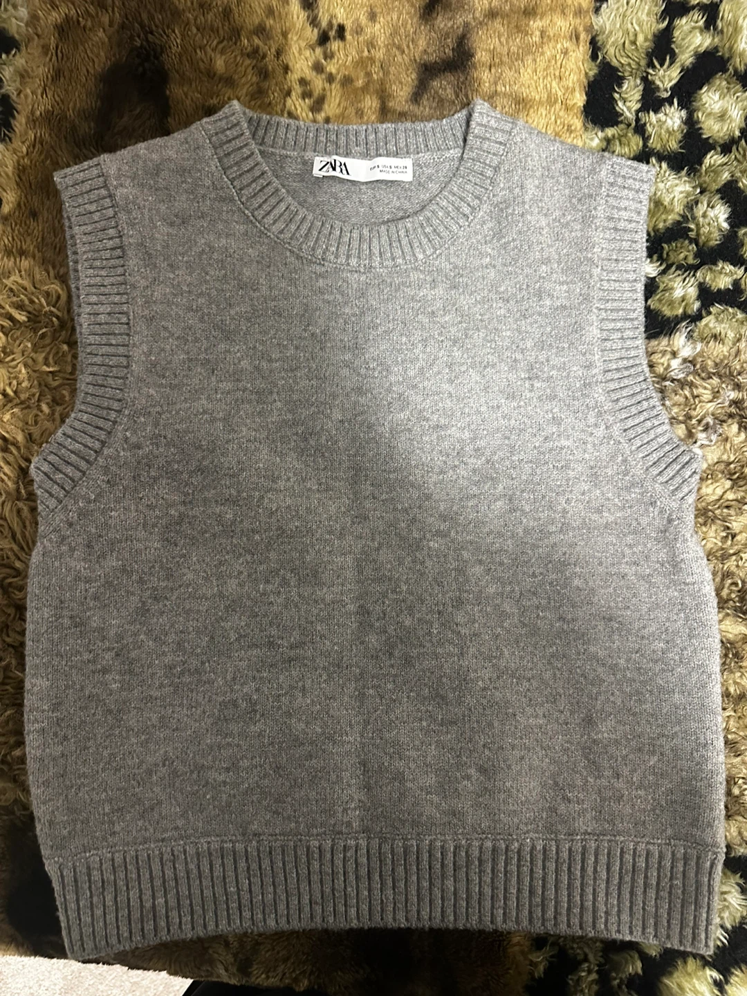 Zara Knit Vest - Size Small