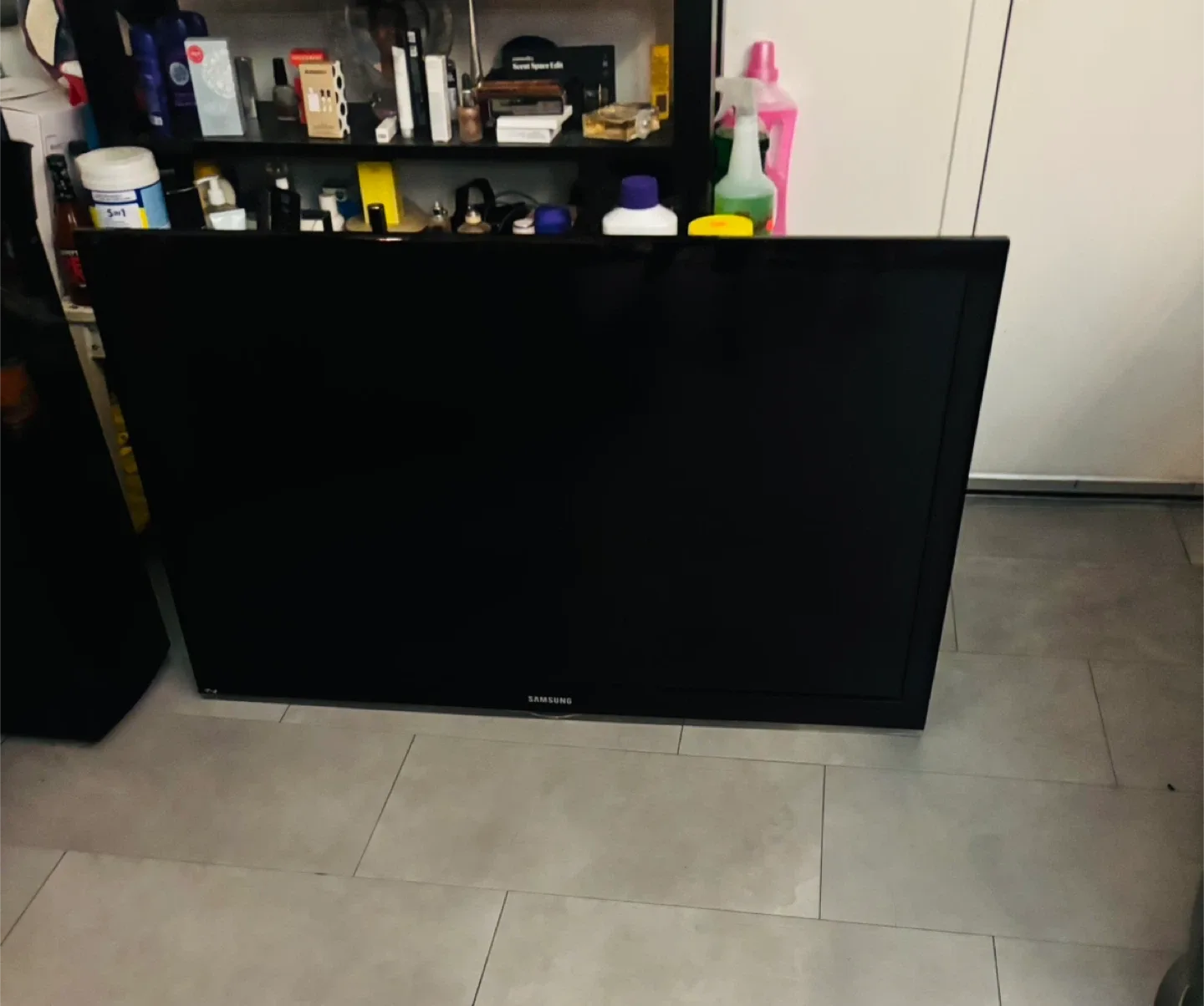 Samsung TV - Great Condition! image indicator(2)