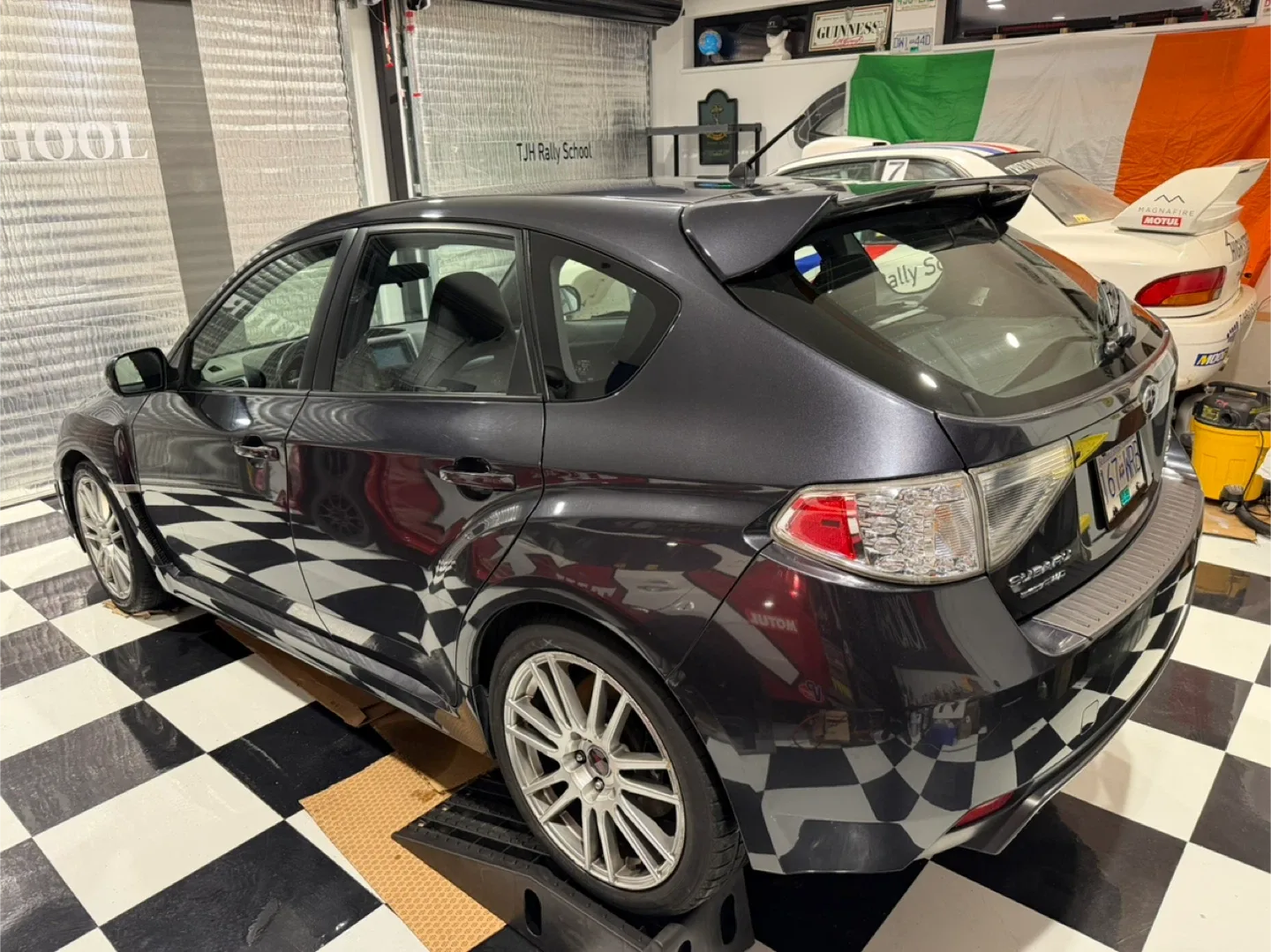 Subaru Impreza WRX STi - Hatchback image indicator(9)