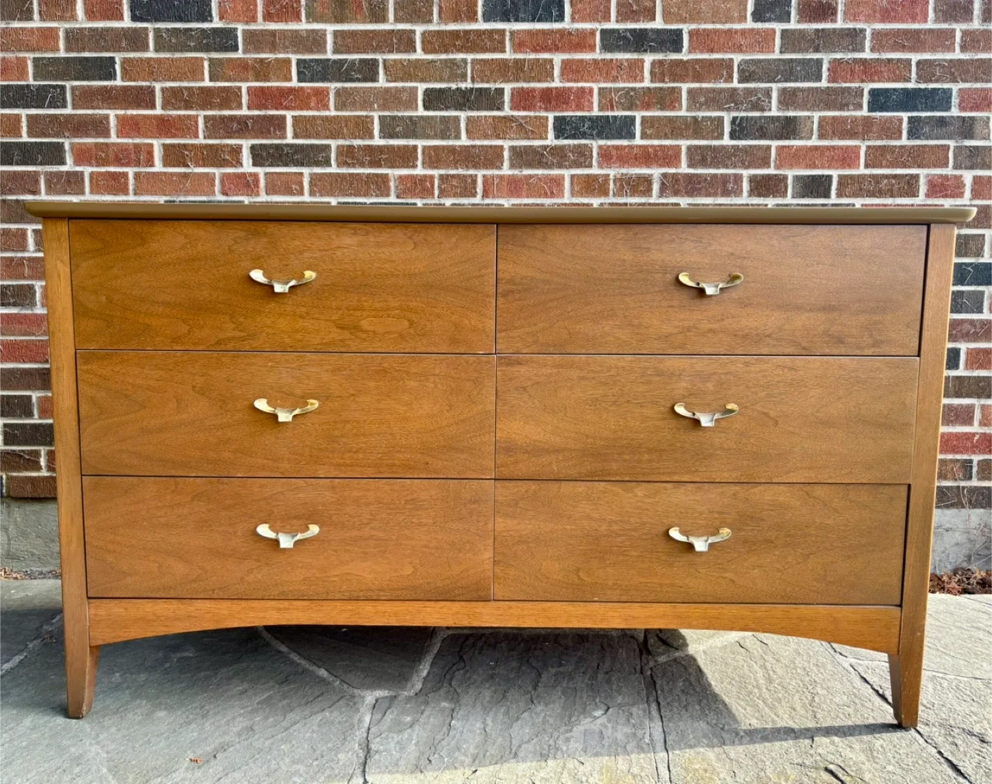 MCM Walnut Vintage dresser 6 drawers image indicator(2)