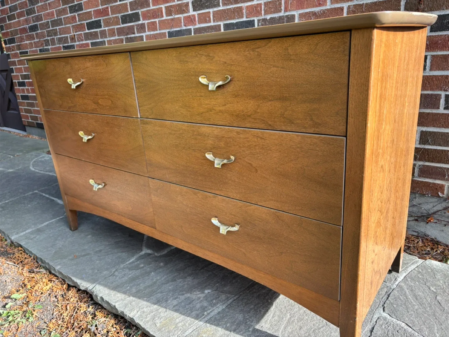 MCM Walnut Vintage dresser 6 drawers image indicator(3)